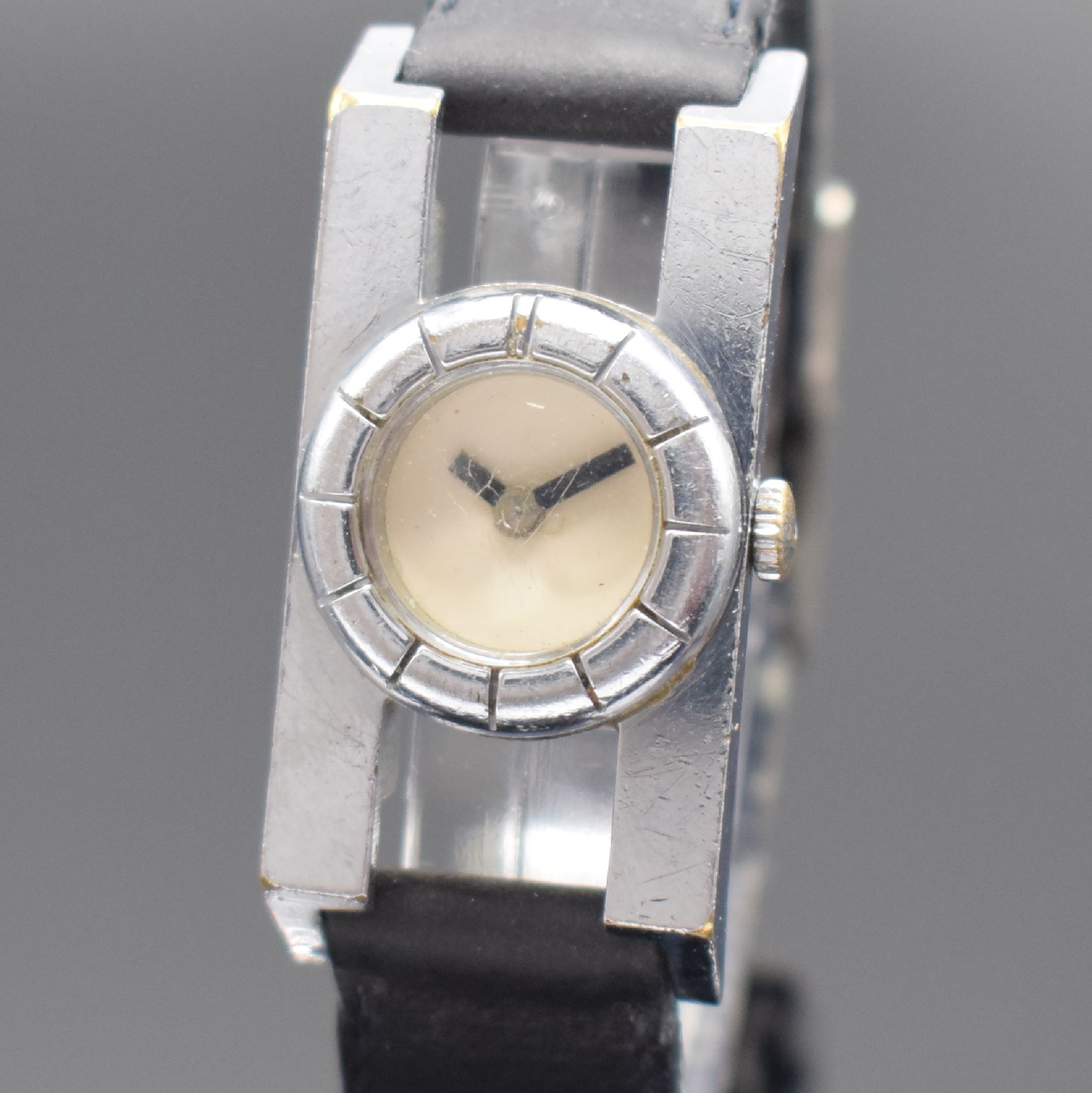 Detail a: LANVIN PARIS Designer Damenarmbanduhr, Frankreich 1970er Jahre, verchr. Metallgeh., Boden aufgedr., Indexlünette, beiges Zifferbl., geschw. Zeiger, ...