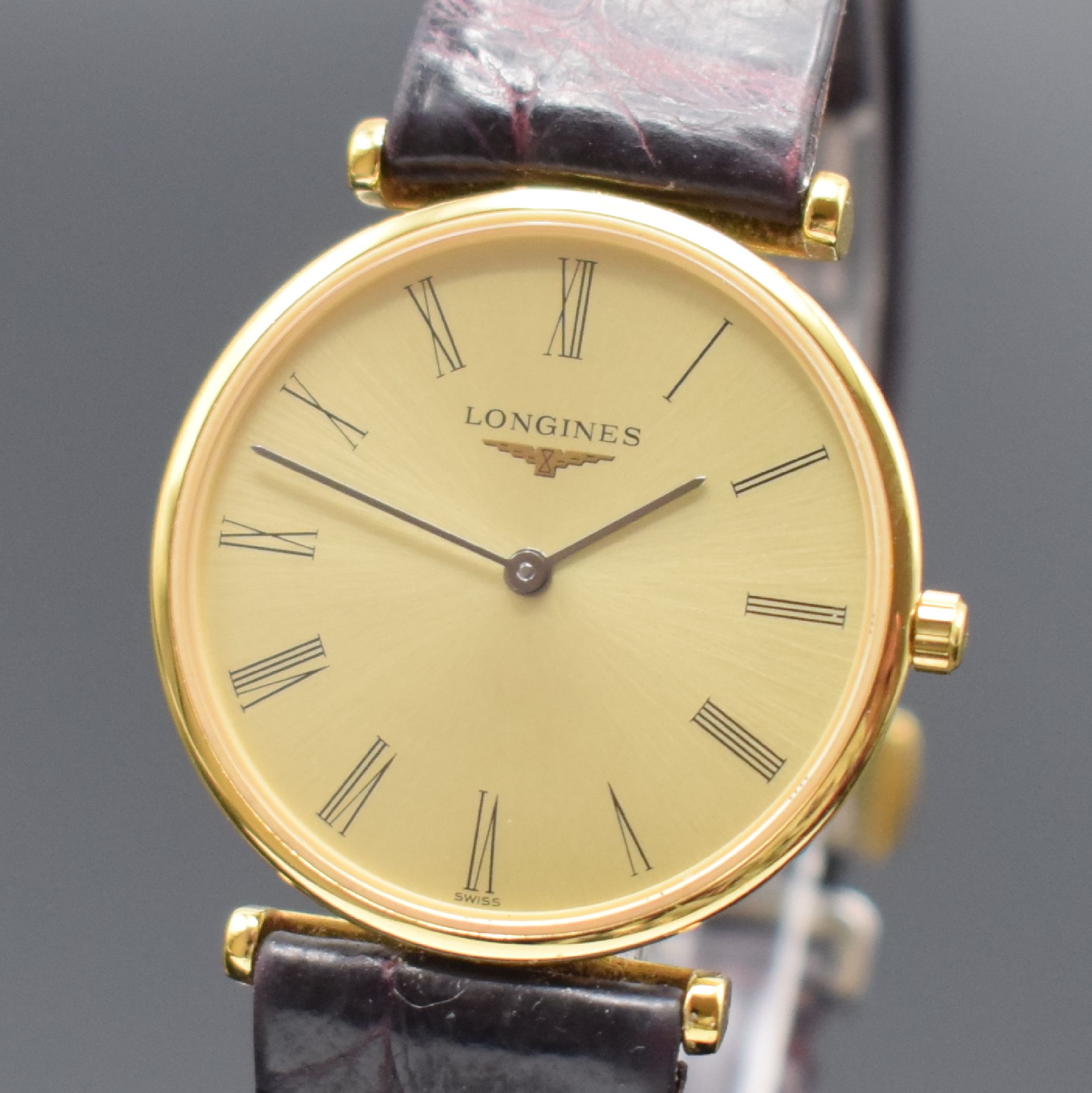 Detail a: LONGINES La Grande Classique Damenarmbanduhr Referenz L4.512.2, Schweiz um 2012, quarz, verg. Gehäuse, neutr. Lederband m. Faltschl., Boden 6-fach ...
