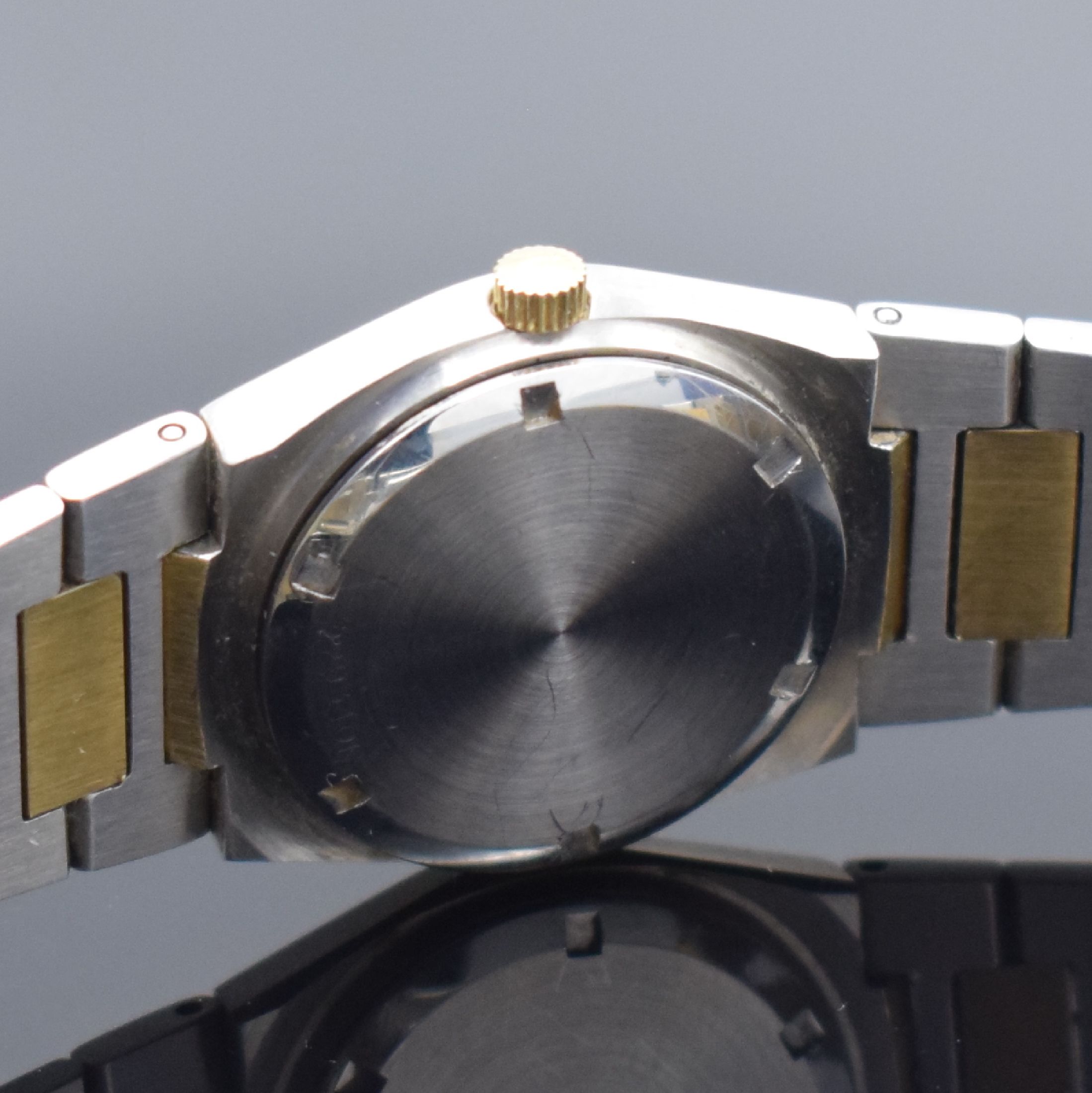 Detail d: IWC Damenarmbanduhr Ingenieur SL Referenz 4502, Schweiz um 1985, quarz, Edelstahl/Gold komb., Zwischengl. d. Bandes & Lünette in massiv GG 585/000, ...