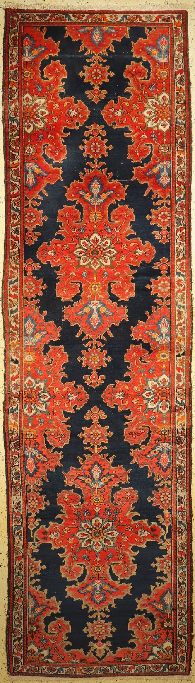 Antiker Hamadan, Persien, um 1910, Wolle auf Baumwolle, ca. 405 x 112 cm, EHZ: 2