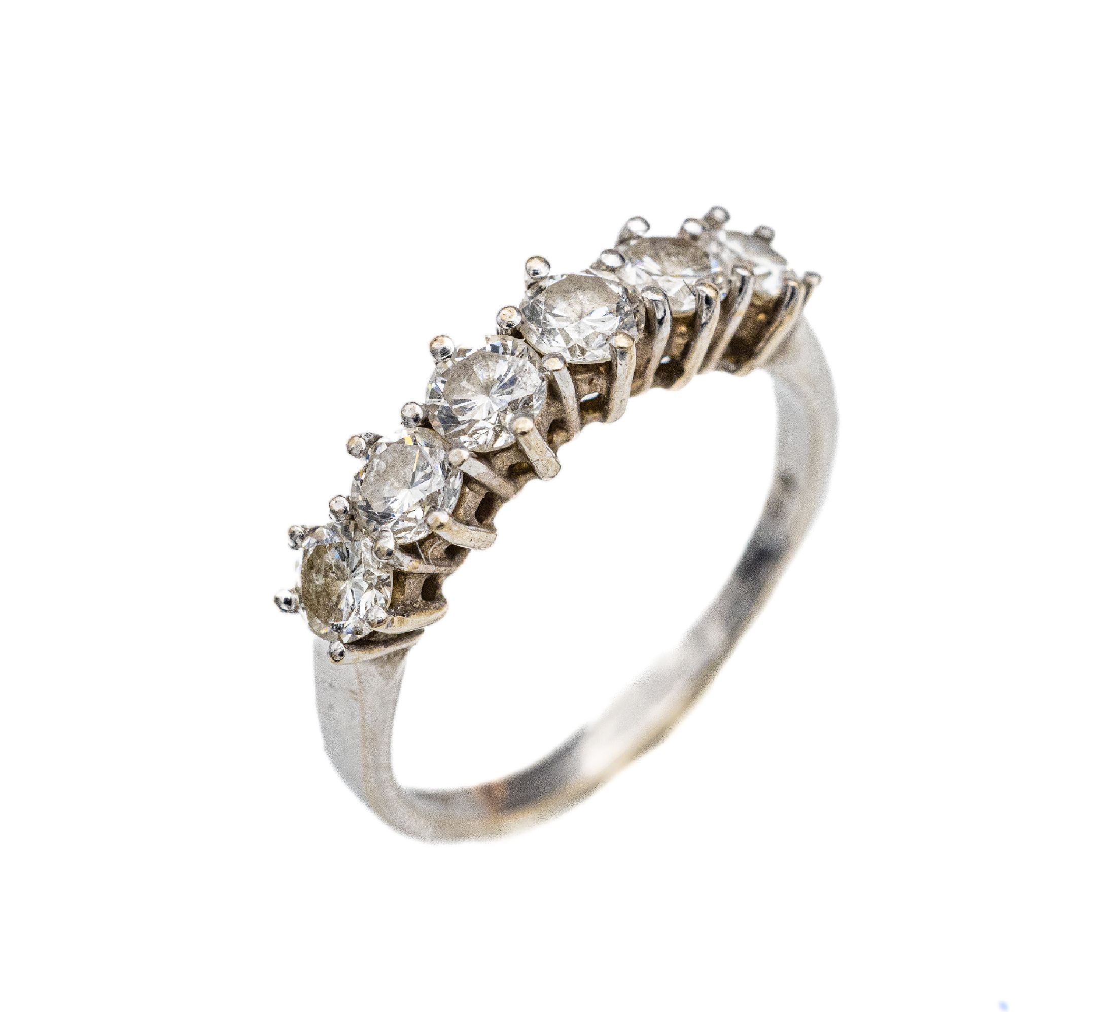 18 kt Gold Brillant-Ring, WG 750/000, 6 Brillanten zus. ca. 1.20 ct Weiß/vs-si, ca. 3.5 g, RW 55
