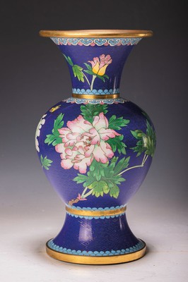 Image 26551687 - Cloisonné vase, Japan, late Meiji period, sky-blue background with a flat pattern of clouds, chrysanthemum decoration, stylized gu-shape, traces of age, h. 26 cm
