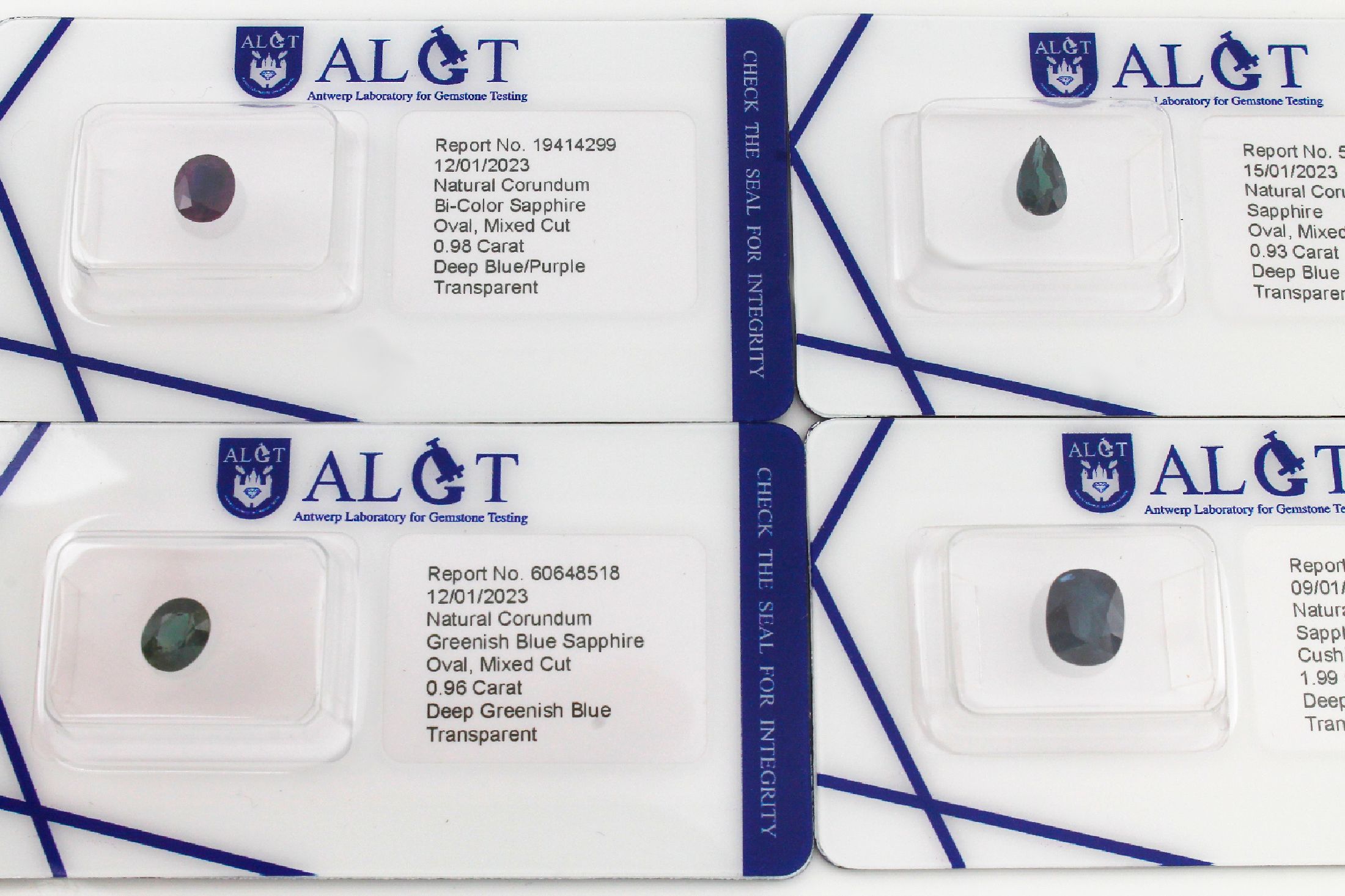 Konvolut 4 lose Saphire, alle mit ALGT- Expertise;, 1 x ovalfacett. Saphir ca. 0.96 ct, Deep Greenish Blue, unbehandelt; 1 x Saphir im Kissenschliff ...