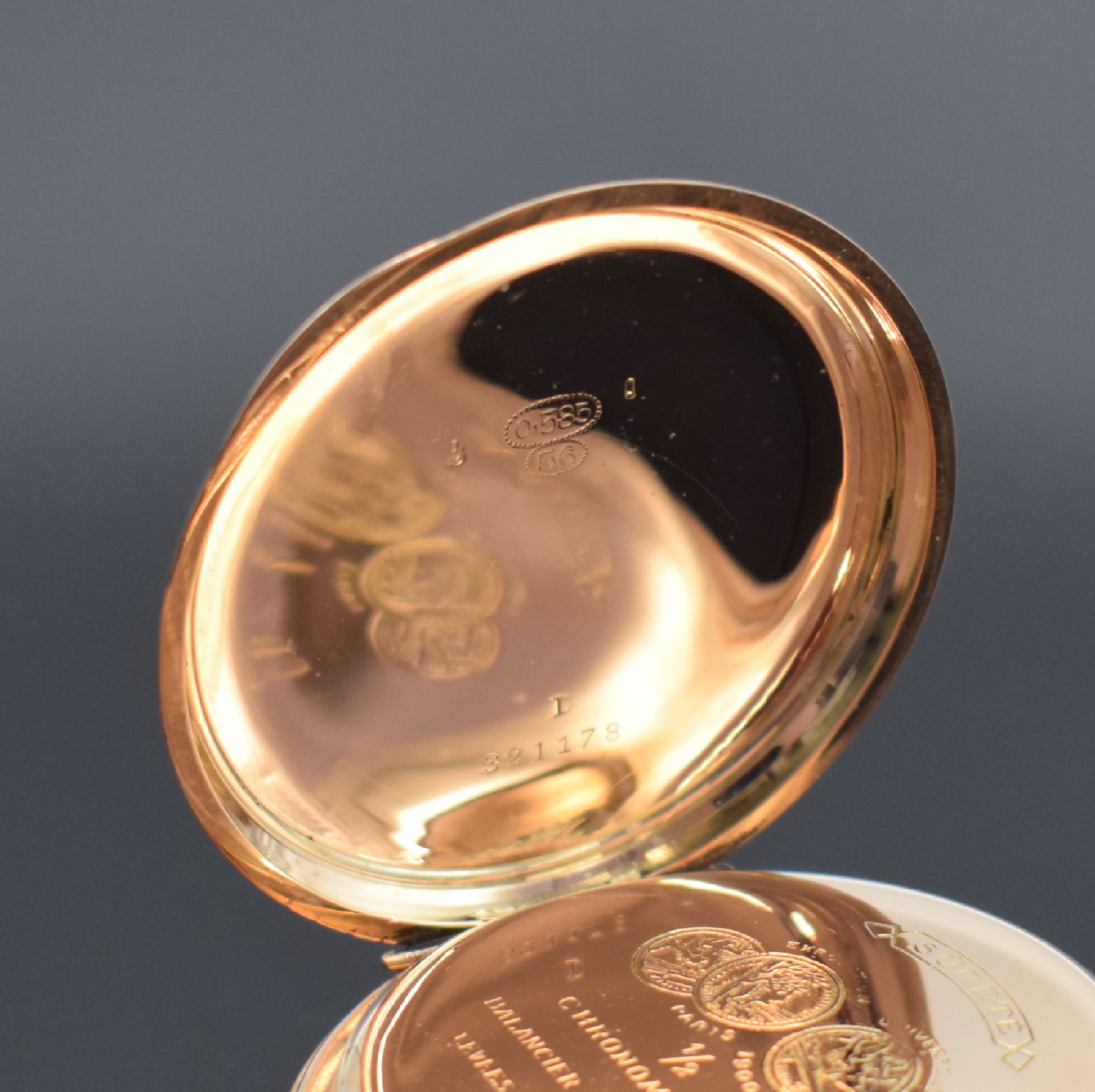 Detail d: SÜRETE schöne Savonette in RG 585/000, Schweiz um 1905, gut erhaltenes beids. guill. 3-Deckel Goldgeh. mit abgestuften Rändern, gut erhaltenes ...