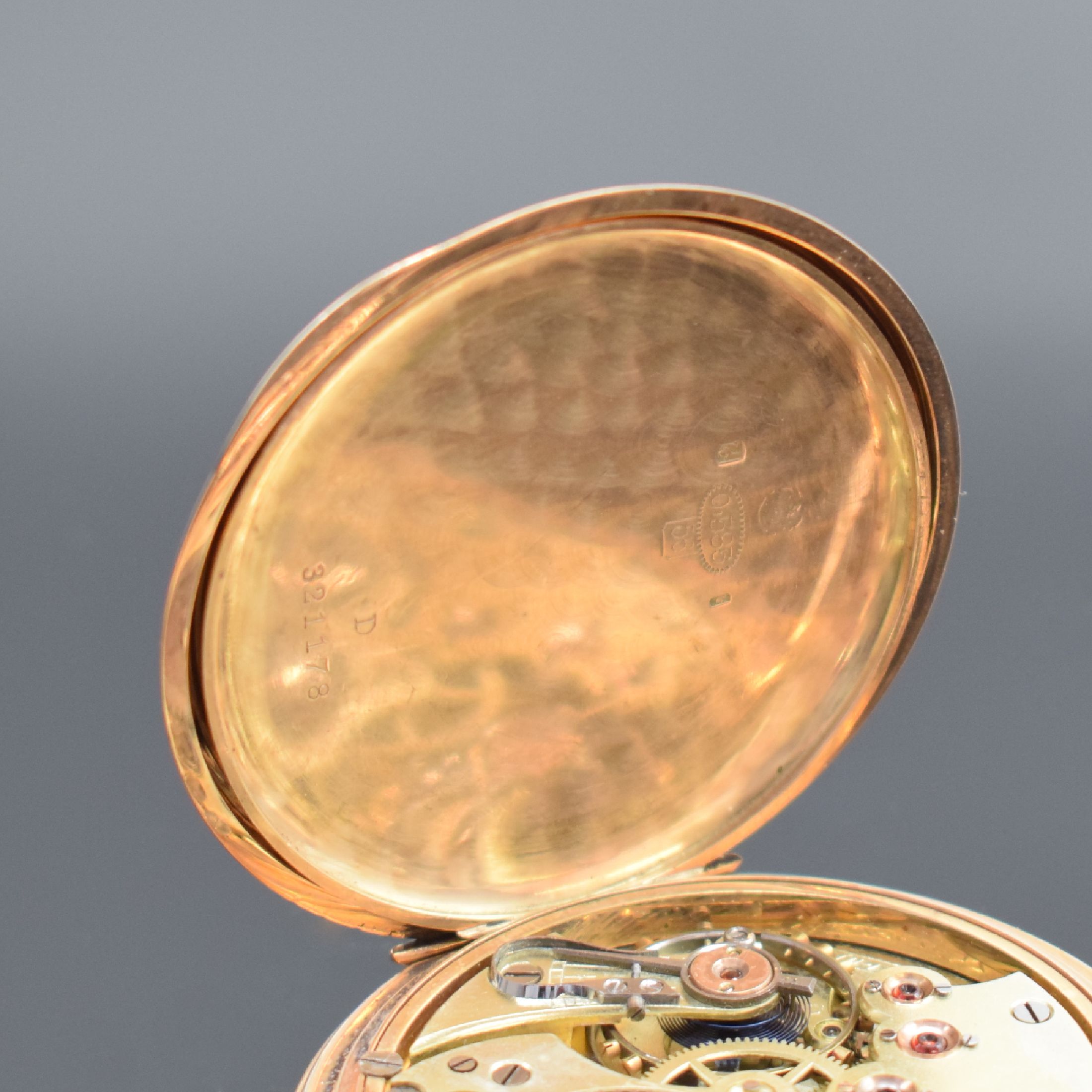 Detail f: SÜRETE schöne Savonette in RG 585/000, Schweiz um 1905, gut erhaltenes beids. guill. 3-Deckel Goldgeh. mit abgestuften Rändern, gut erhaltenes ...