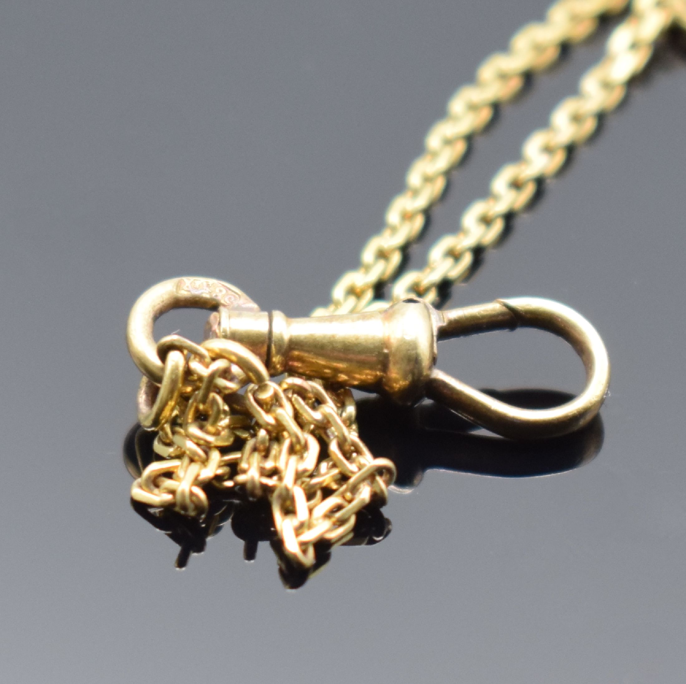 Detail f: 2 Damentaschenuhren und Kette in GG und RG 585/000, Uhren Schweiz um 1890, Kette später, beide m. Kronenaufzug, Zylinderhemmung, Emailzifferblätter ...