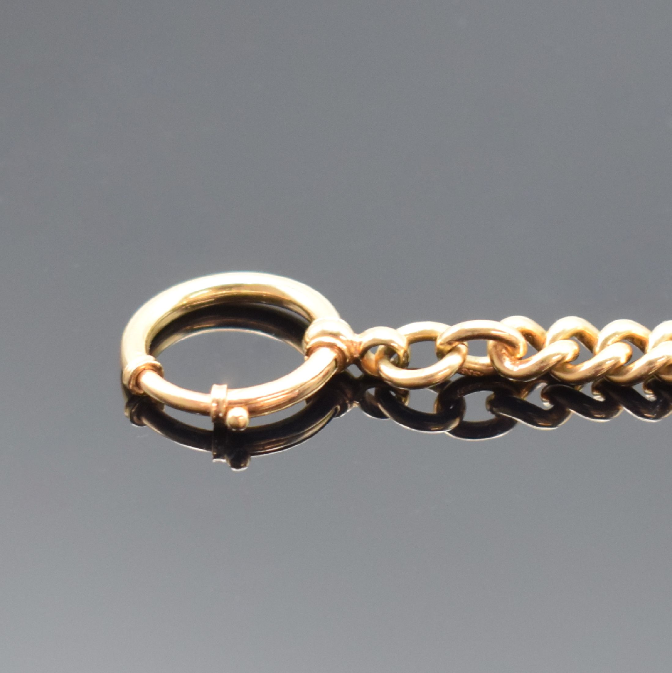 Detail c: Taschenuhrkette in RoséG 333/000, m. Karabiner und Federring, L. ca. 27,5 cm, Gew. ca. 28g, in gebrauchsfähigen Zustand