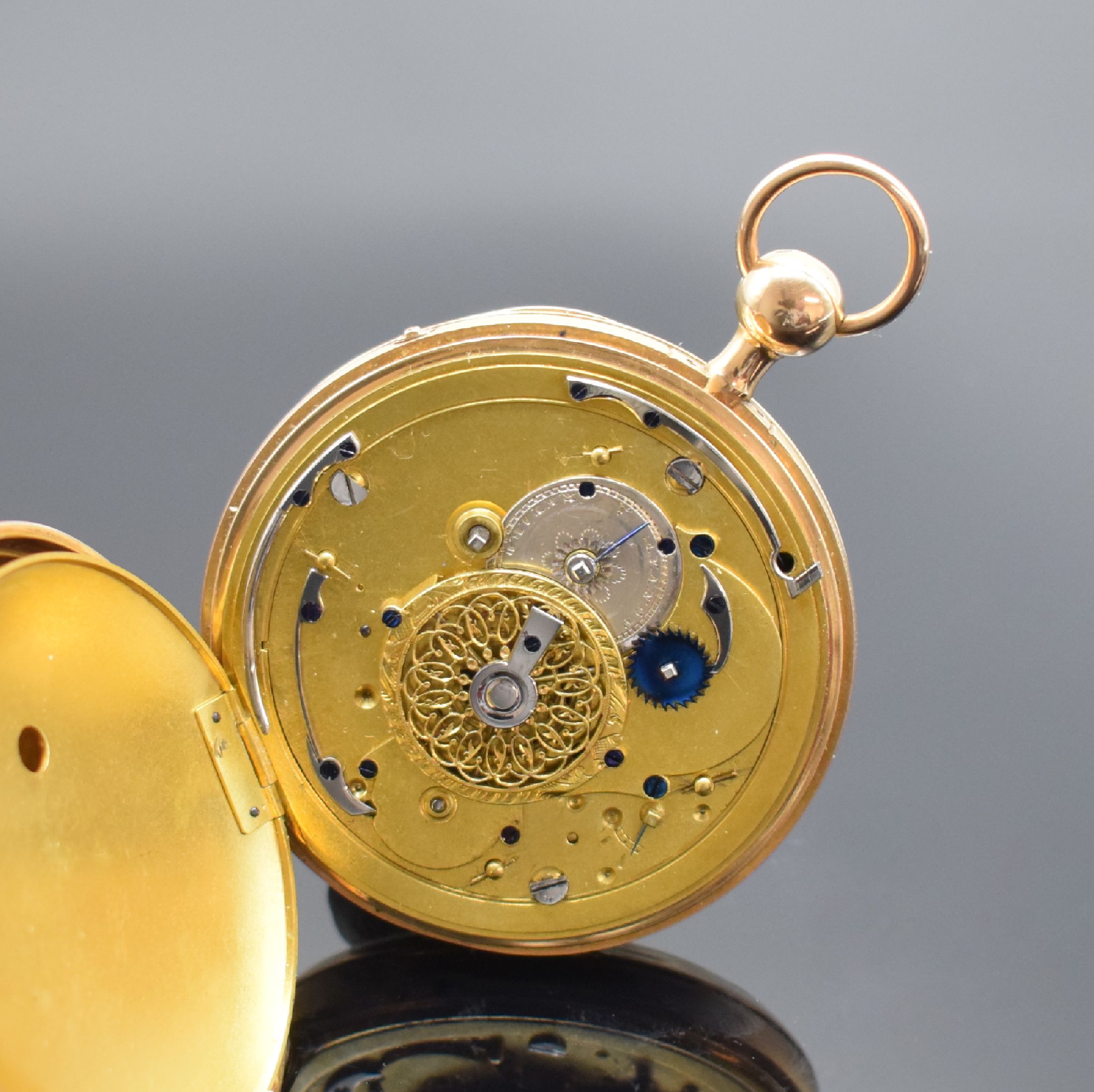 Detail e: Carillon offene Spindeltaschenuhr in RoséG 750/000 mit 1/4 Std.-Repetition auf 3 Tonfedern, Schweiz um 1840, Geh. dell., verg. Cuvette, guill. ...