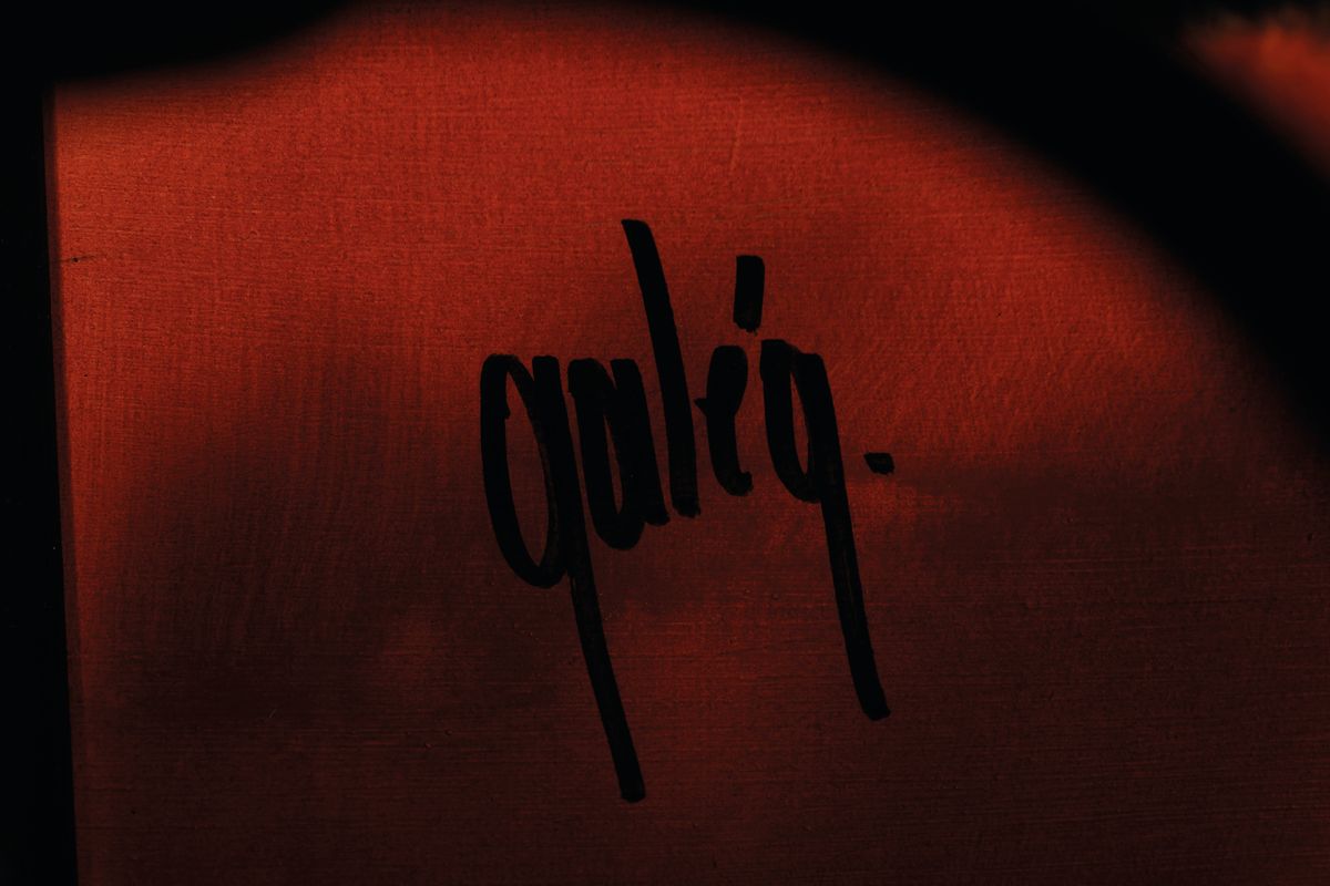Detail a: Gaston Gale, geb. 1978, zeitgenössischer belgischer Künstler, abstrakt expressive Farbkomposition, horizontale Staffelung in Orange-, Braun- und ...