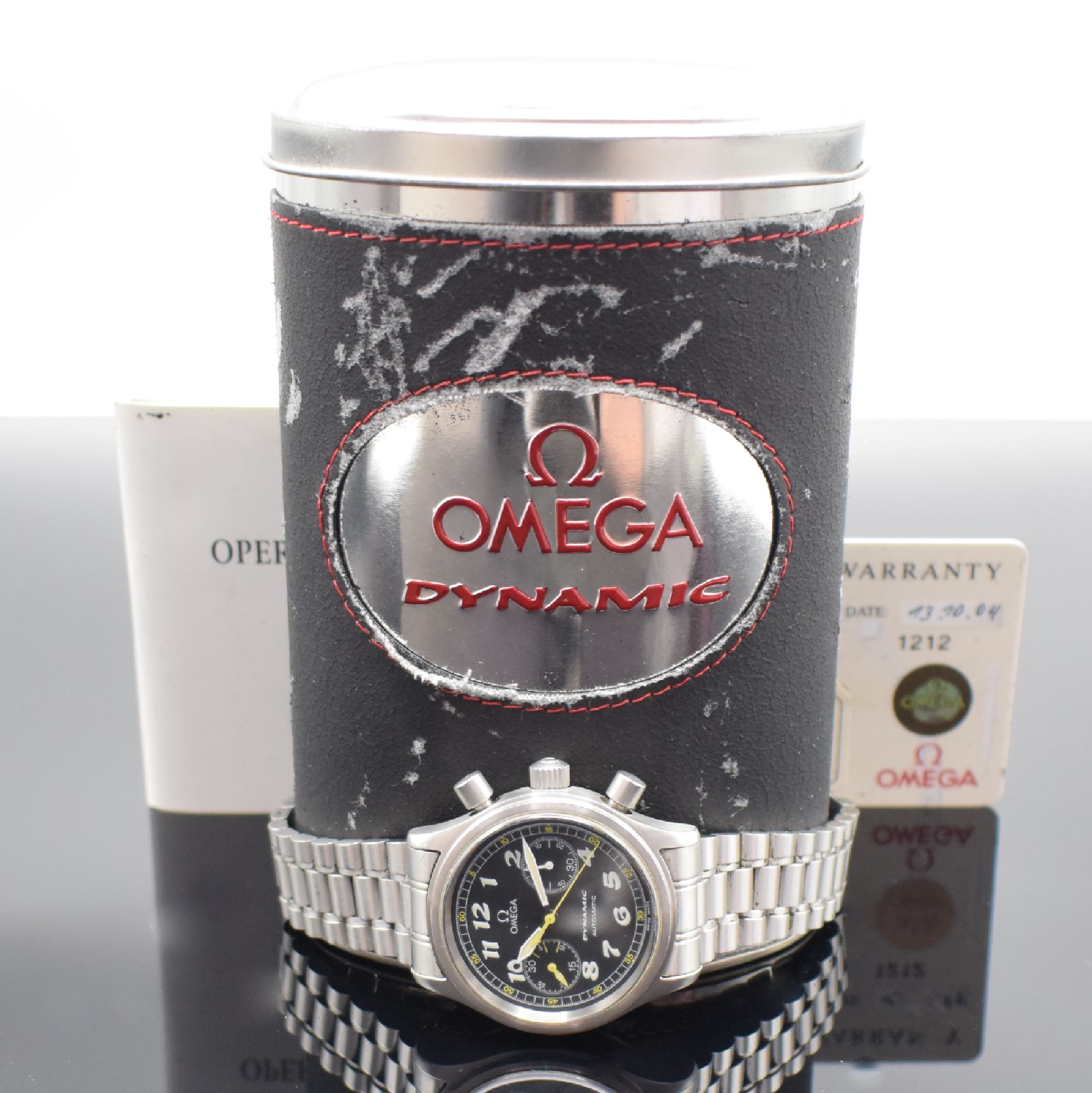 Detail h: OMEGA Dynamic Herrenarmbanduhr mit Chronograph, Schweiz um 2004, Automatik, verschr. Stahlgeh., orig. Gliederband m. Faltschl., schwarzes Zifferblatt ...