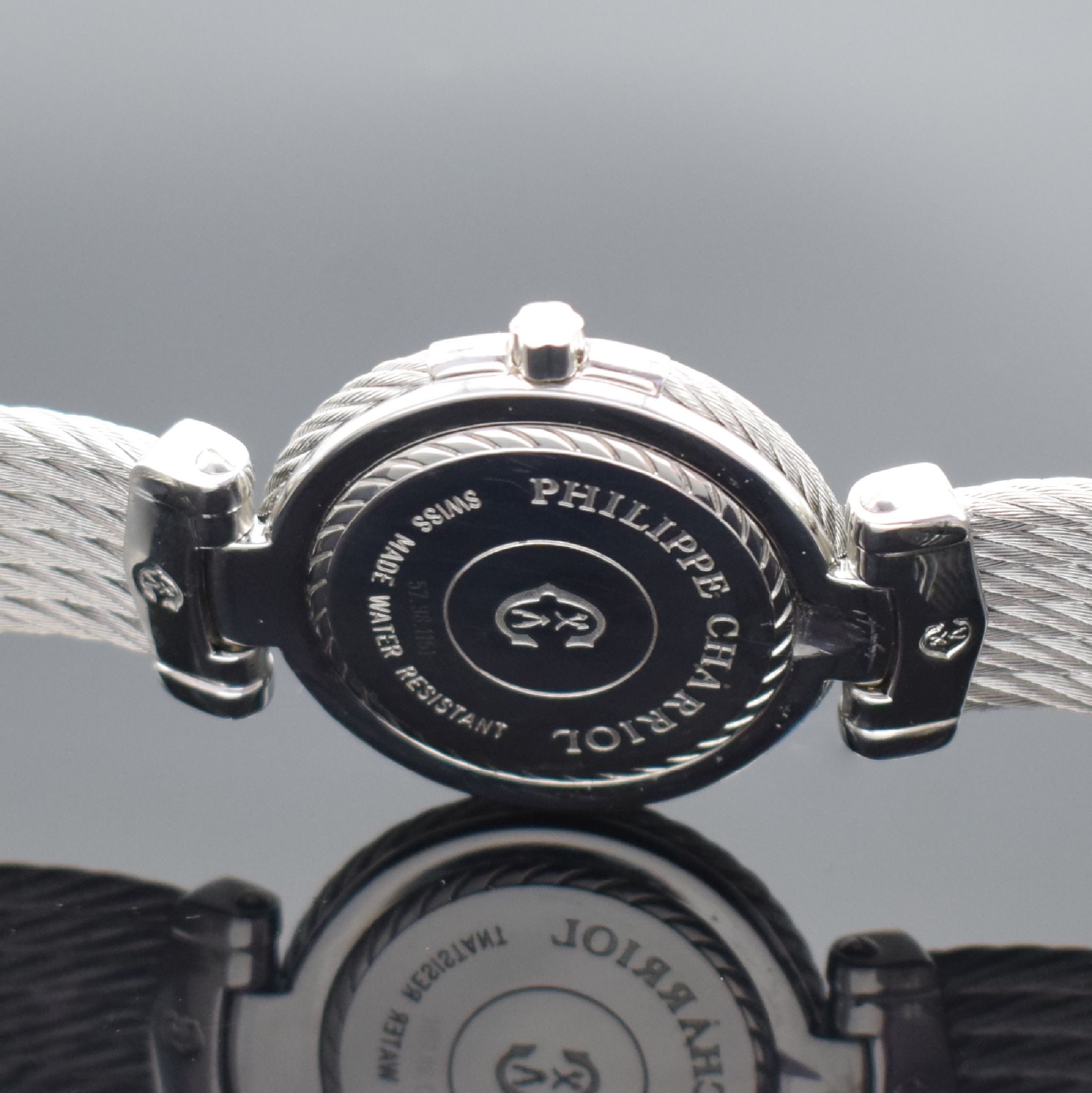 Detail d: PHILIPPE CHARRIOL Designerarmbanduhr, Schweiz um 1995, Edelstahlgeh. inkl. Gliederband aus gedrehtem Stahl, quarz, Boden aufgedr., blaues Zifferbl. ...