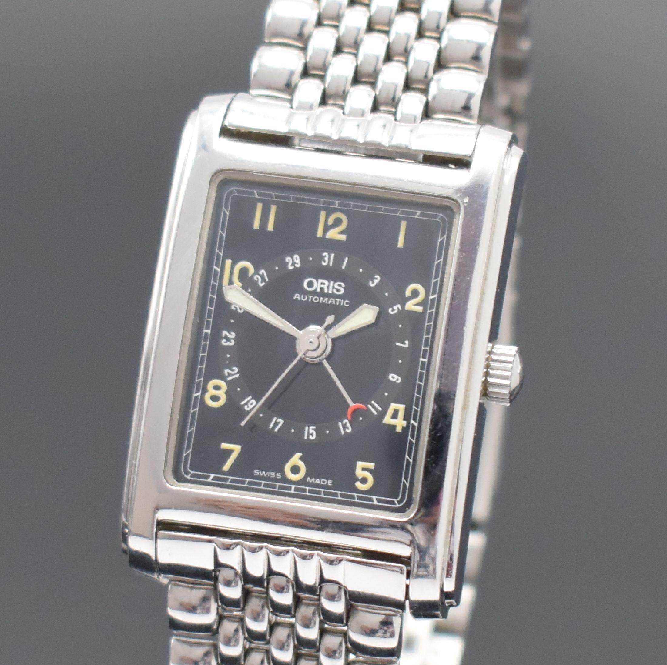 Detail a: ORIS rechteckige Herrenarmbanduhr min Edelstahl Referenz B7460, Schweiz um 1995, Boden 4-fach verschr., schwarzes Zifferbl. m. arab. Zahlen, ...