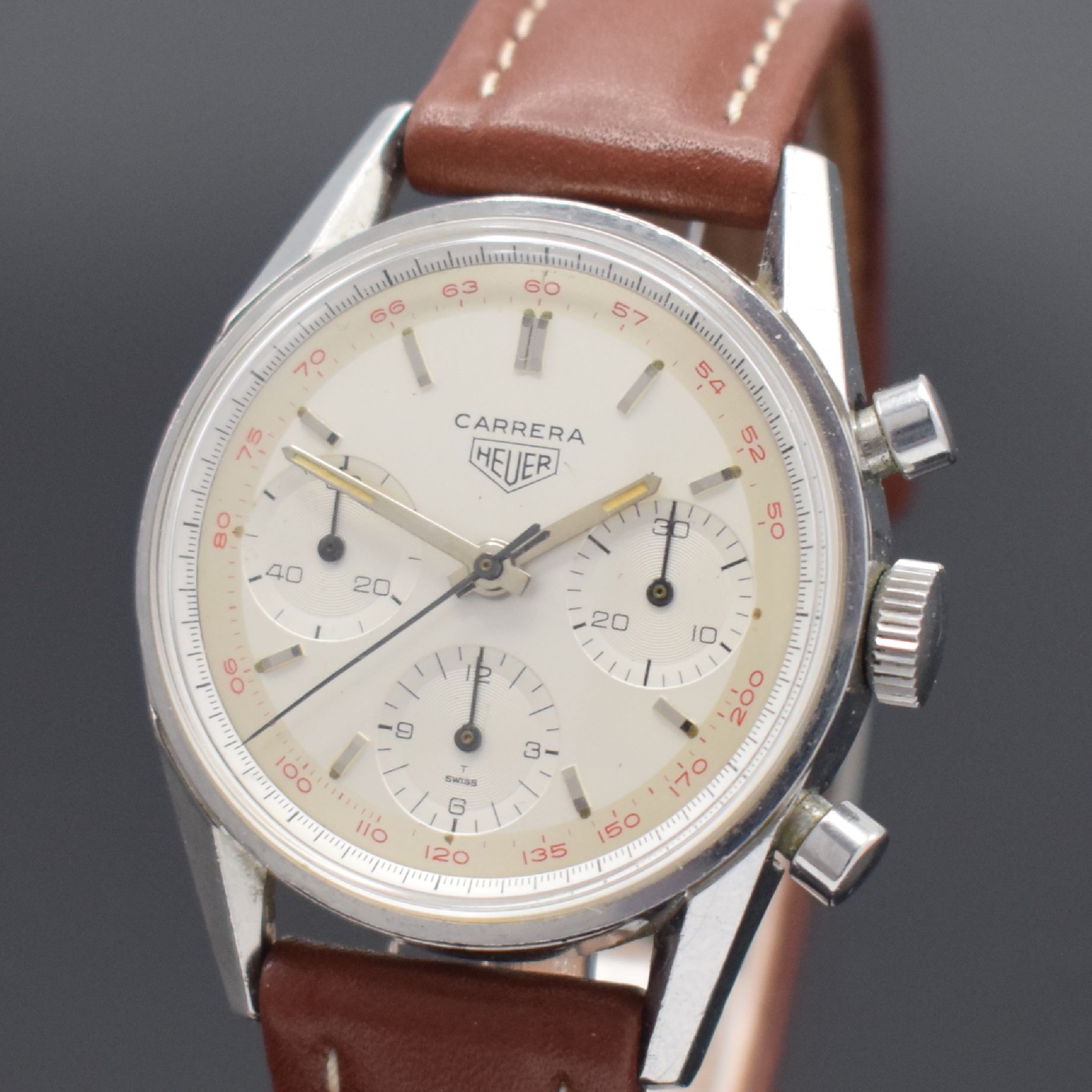 Detail a: HEUER Carrera seltener, legendäre Schaltradchronograph Referenz 2447, Handaufzug, Schweiz 1960er Jahre, Edelstahl, Boden geschr., silb. ...