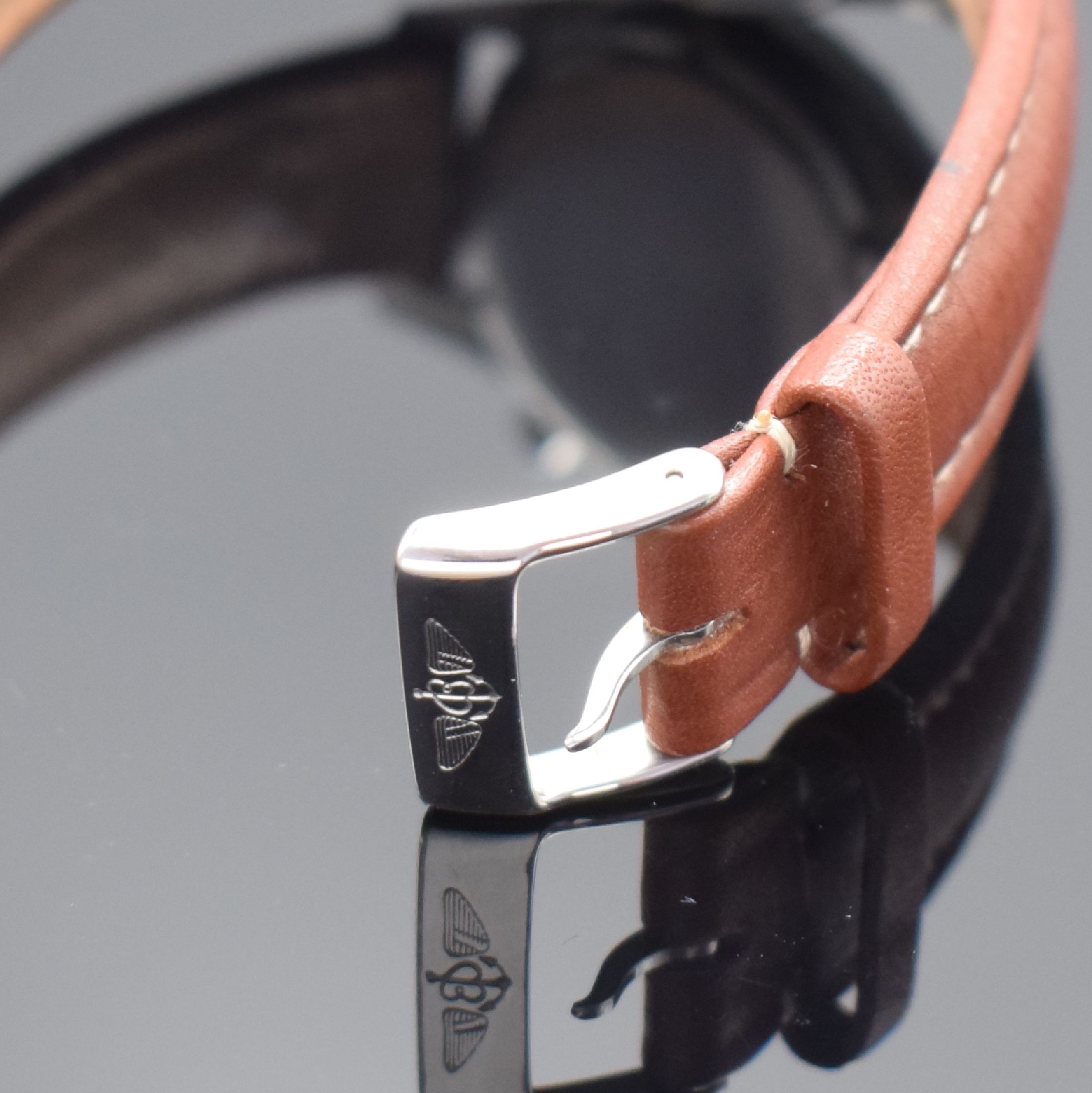 Detail b: HEUER Carrera seltener, legendäre Schaltradchronograph Referenz 2447, Handaufzug, Schweiz 1960er Jahre, Edelstahl, Boden geschr., silb. ...
