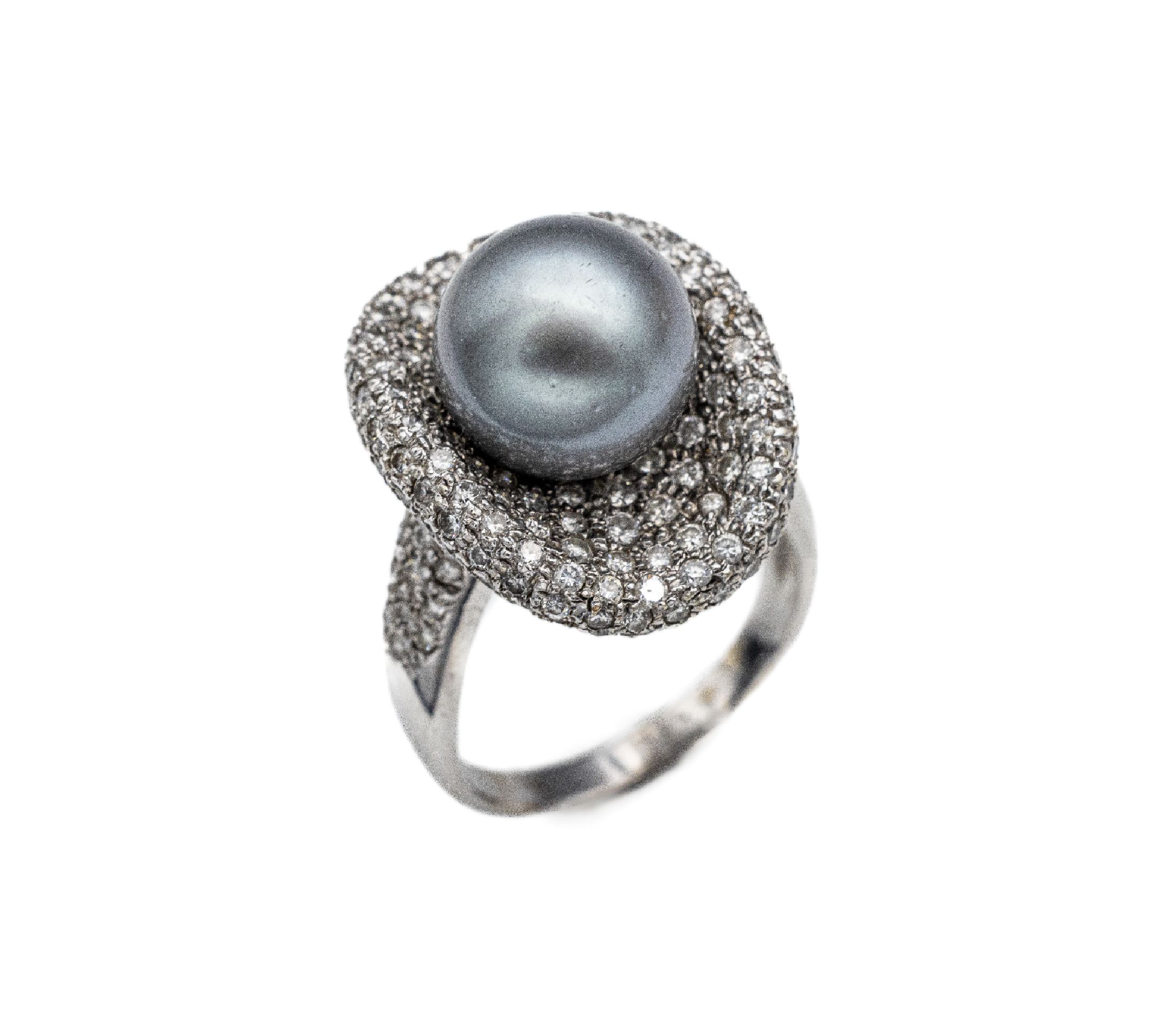 18 kt Gold Tahitizuchtperl-Brillant-Ring, WG 750/000, silbergraue Perle, D. ca. 12.4 mm,Brillanten zus. ca. 3.00 ct Weiß/si, RW 60.5, ca. 17.7 g
