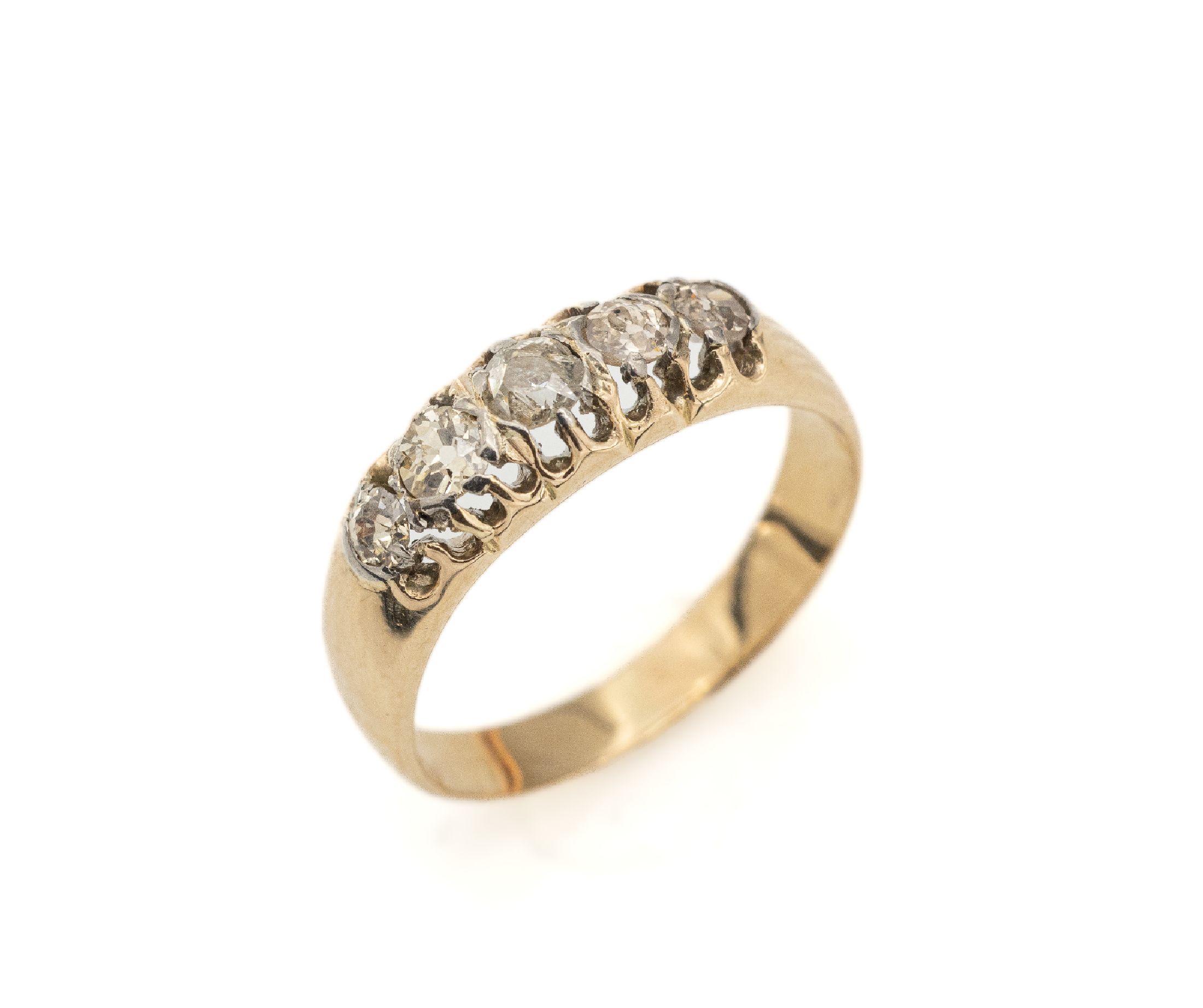 14 kt Gold Diamant-Ring, GG 585/000, um 1880, 5 Altschliff-Diamanten zus. ca. 0.50 ct Braun/p 1, total ca. 3.2 g, RW 54