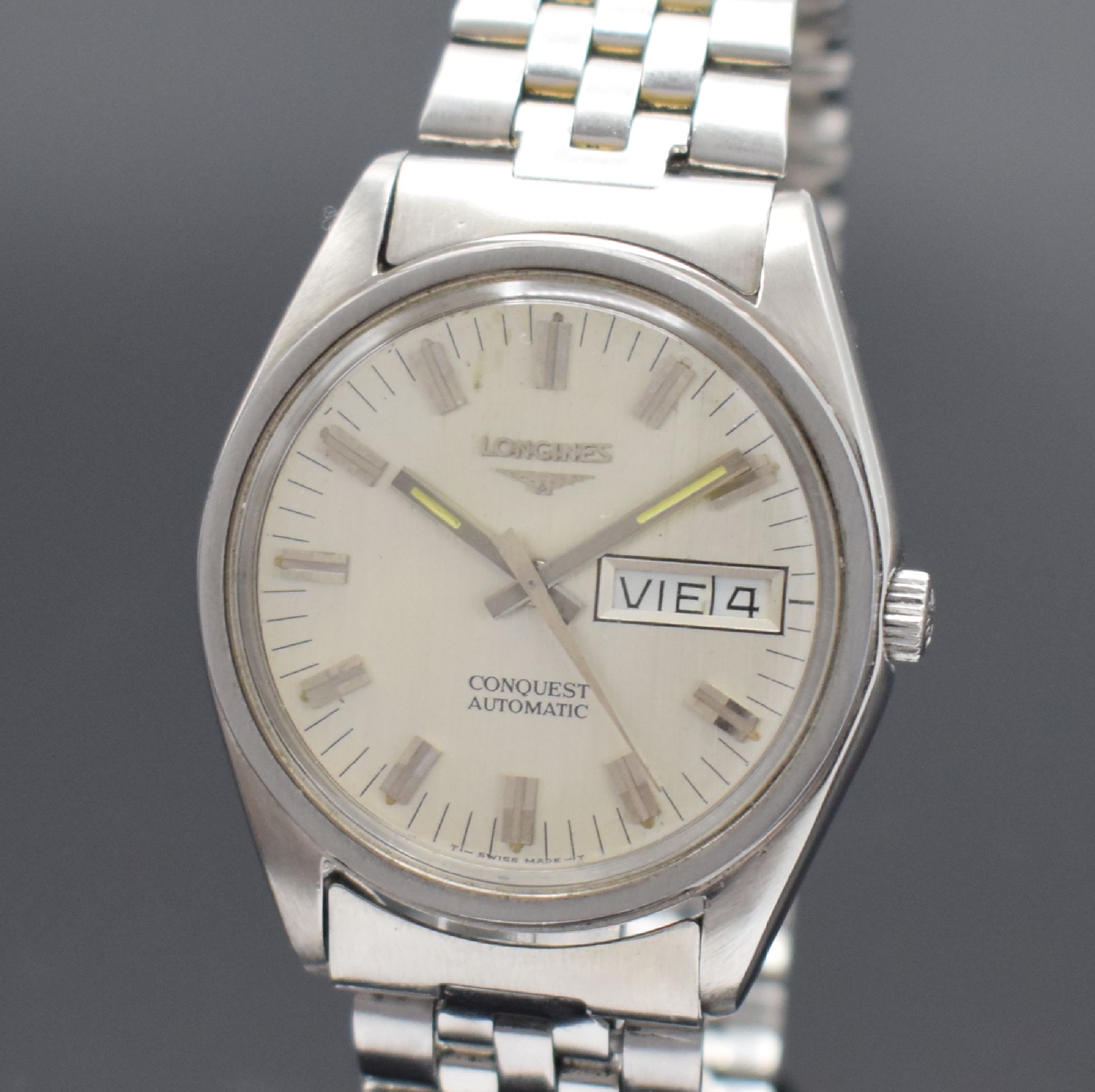 Detail a: LONGINES Conquest Herrenarmbanduhr in Stahl Referenz 7971, Schweiz um 1975, Automatik, Boden verschr., orig. Gliederband m. Faltschl., silb. ...