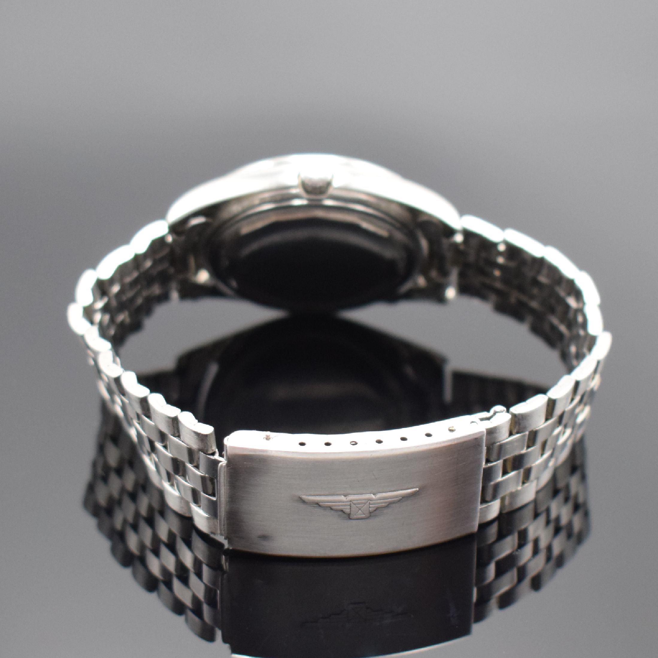 Detail b: LONGINES Conquest Herrenarmbanduhr in Stahl Referenz 7971, Schweiz um 1975, Automatik, Boden verschr., orig. Gliederband m. Faltschl., silb. ...