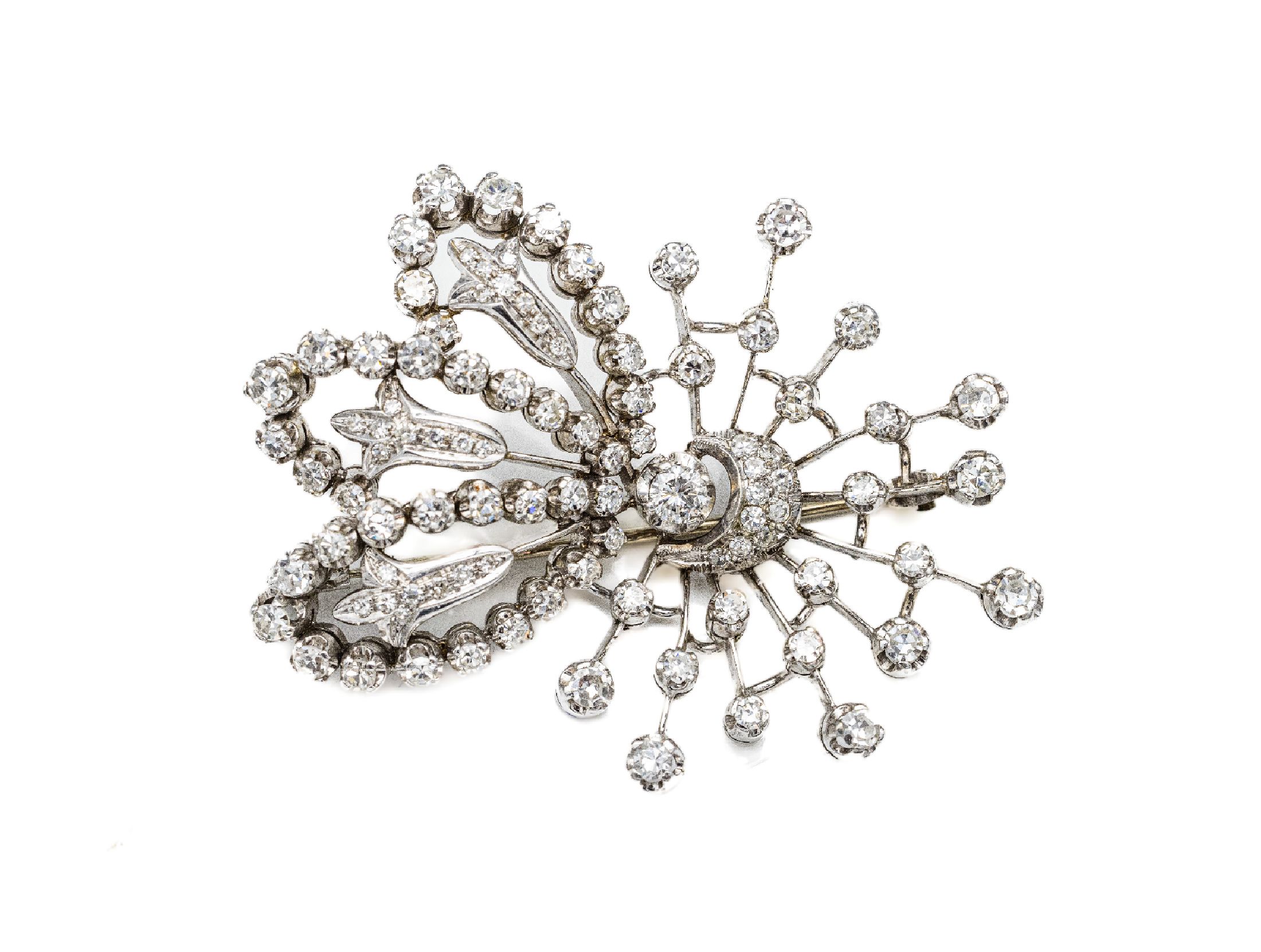 18 kt Gold Diamant-Brosche, WG 750/000, gepr., 1 Brillant ca. 0.20 ct Weiß/p 1, 8/8-Diamanten zus. ca. 2.50 ct Weiß/si-p 1, total ca. 15.9 g, ca. ...