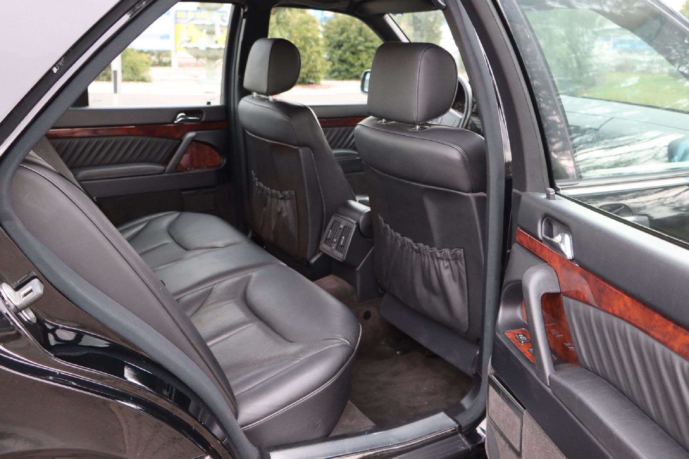 Detail h: Mercedes-Benz S 500 W140, Fahrgestellnummer: WDB1400501A116244, EZ 11/1992, 2. Hand, Laufleistung ca. 157.200 km abgelesen, 235 kW/320 PS, ...
