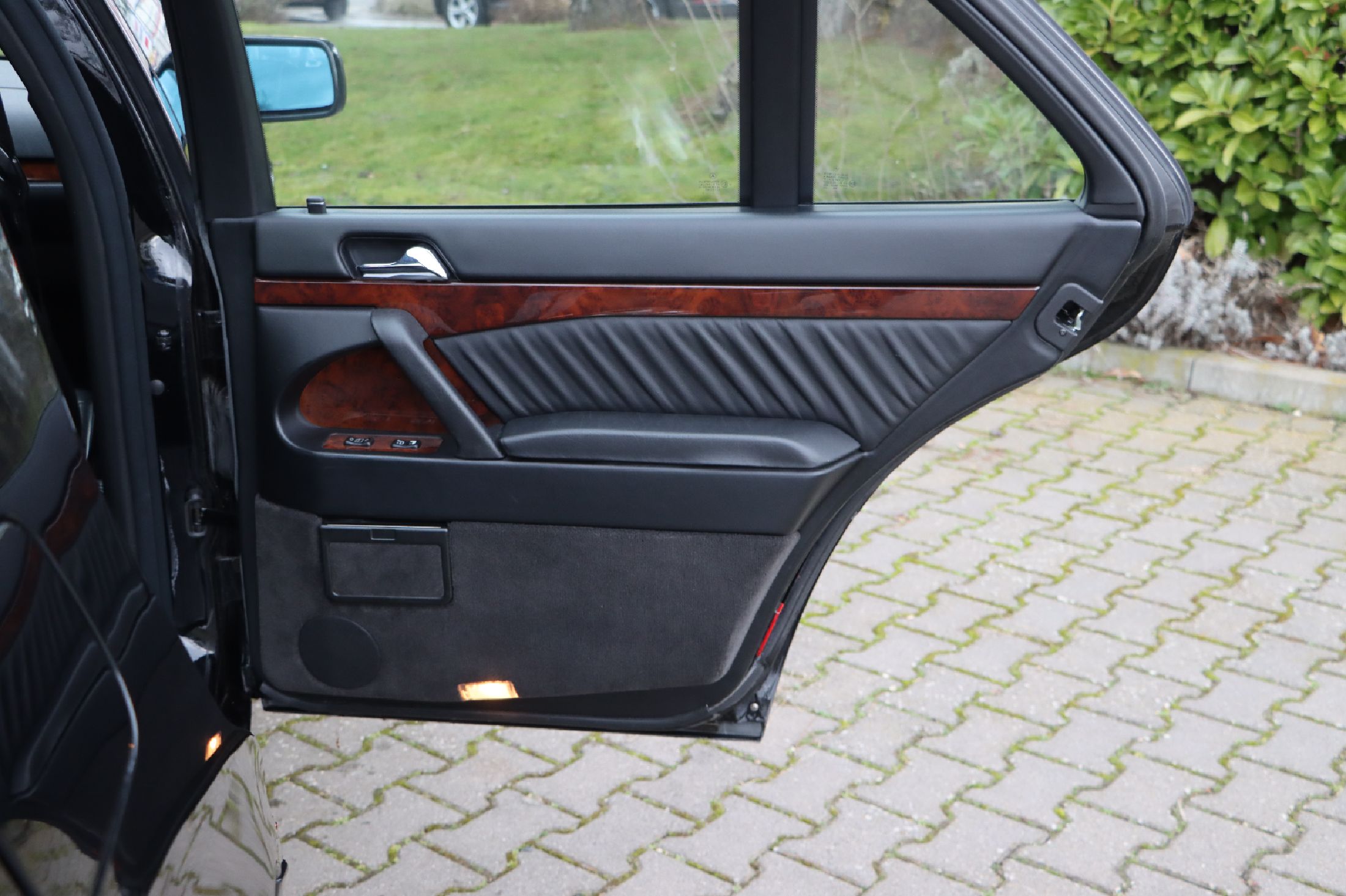 Detail i: Mercedes-Benz S 500 W140, Fahrgestellnummer: WDB1400501A116244, EZ 11/1992, 2. Hand, Laufleistung ca. 157.200 km abgelesen, 235 kW/320 PS, ...