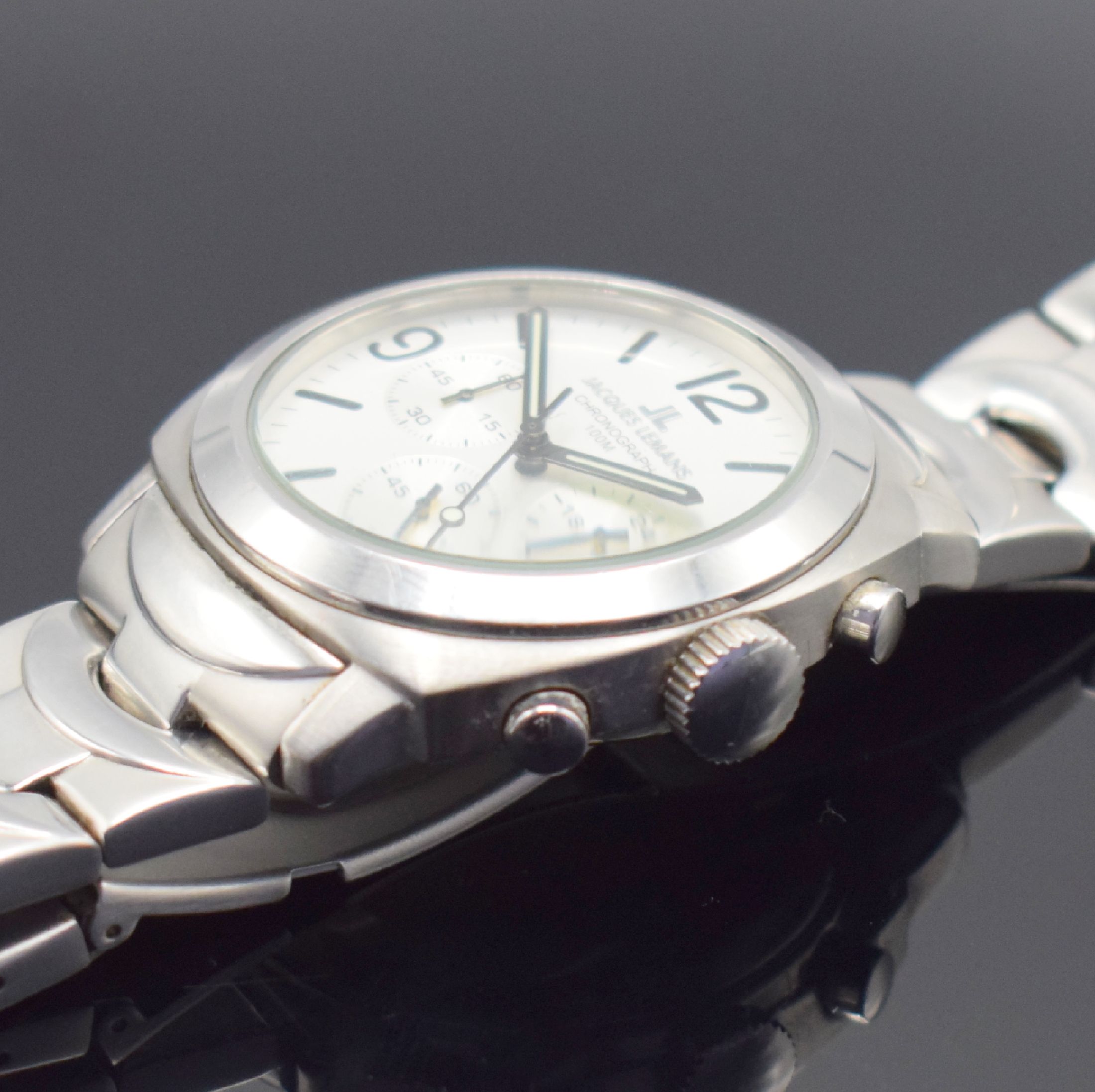 Detail c: JACQUES LEMANS Armbandchronograph Referenz 1- 1084, Schweiz um 2010, quarz, kissenförmiges Edelstahlgeh. inkl. orig. Gliederband m. Faltschl., Boden ...