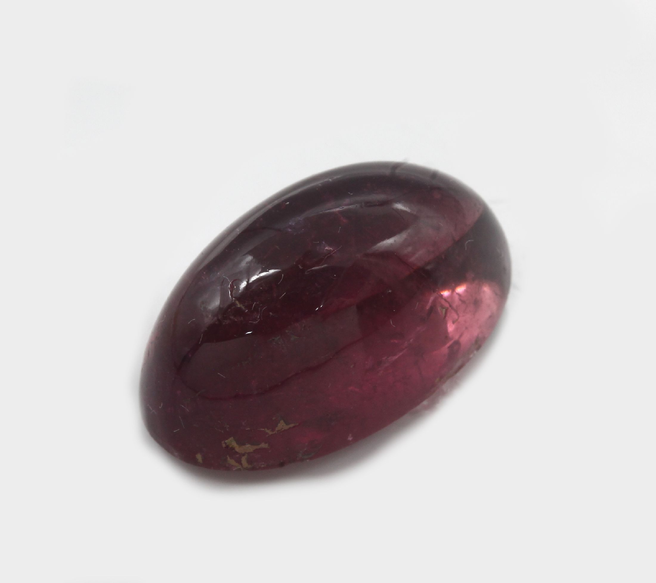 Detail a: Loser Rubellit-Cabochon, 17.53 ct, oval