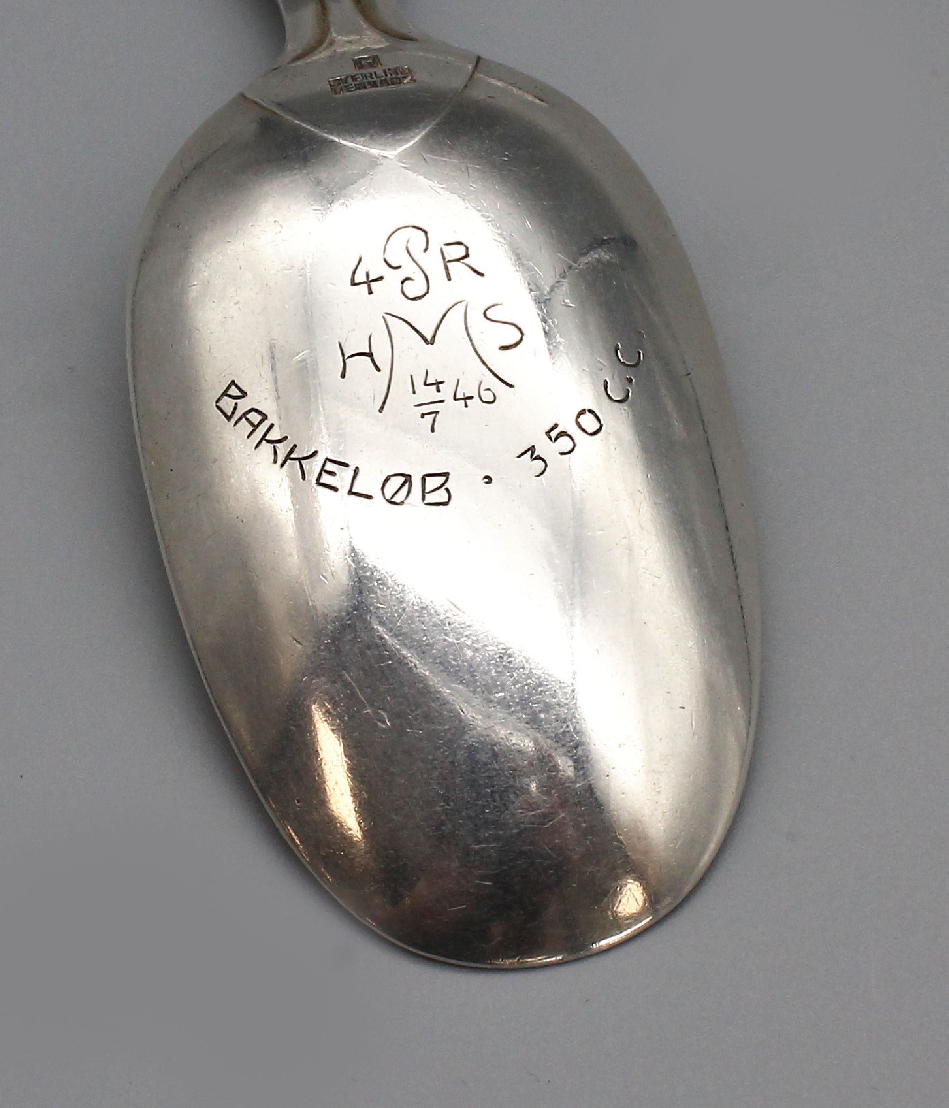 Detail a: GEORG JENSEN Löffel, 925er Silber, Dänemark1933-1944, schlichtes geometrisches Design vonHarald Nielsen, 1937, Modell Elsinore, Laffe rückseitig ...