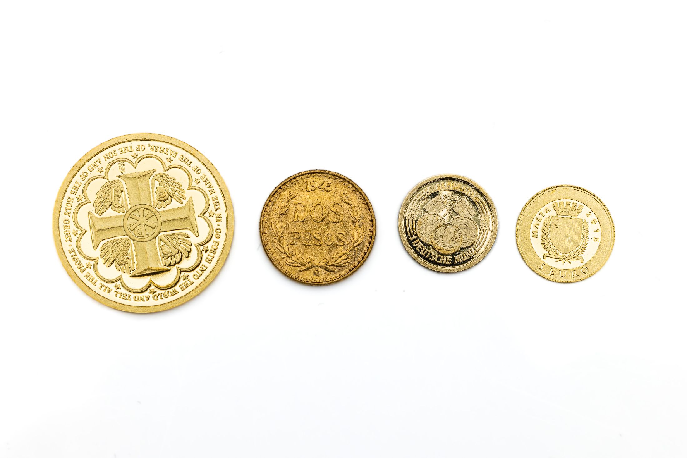 Konvolut 4 Goldmünzen, GG 999/000 und 585/000, 1 x 5 Euro Malta Johannes Paul II 2015, 1 x 50 Jahre Deutsches Markstück, 1 x Papst Benedikt XVI, ...