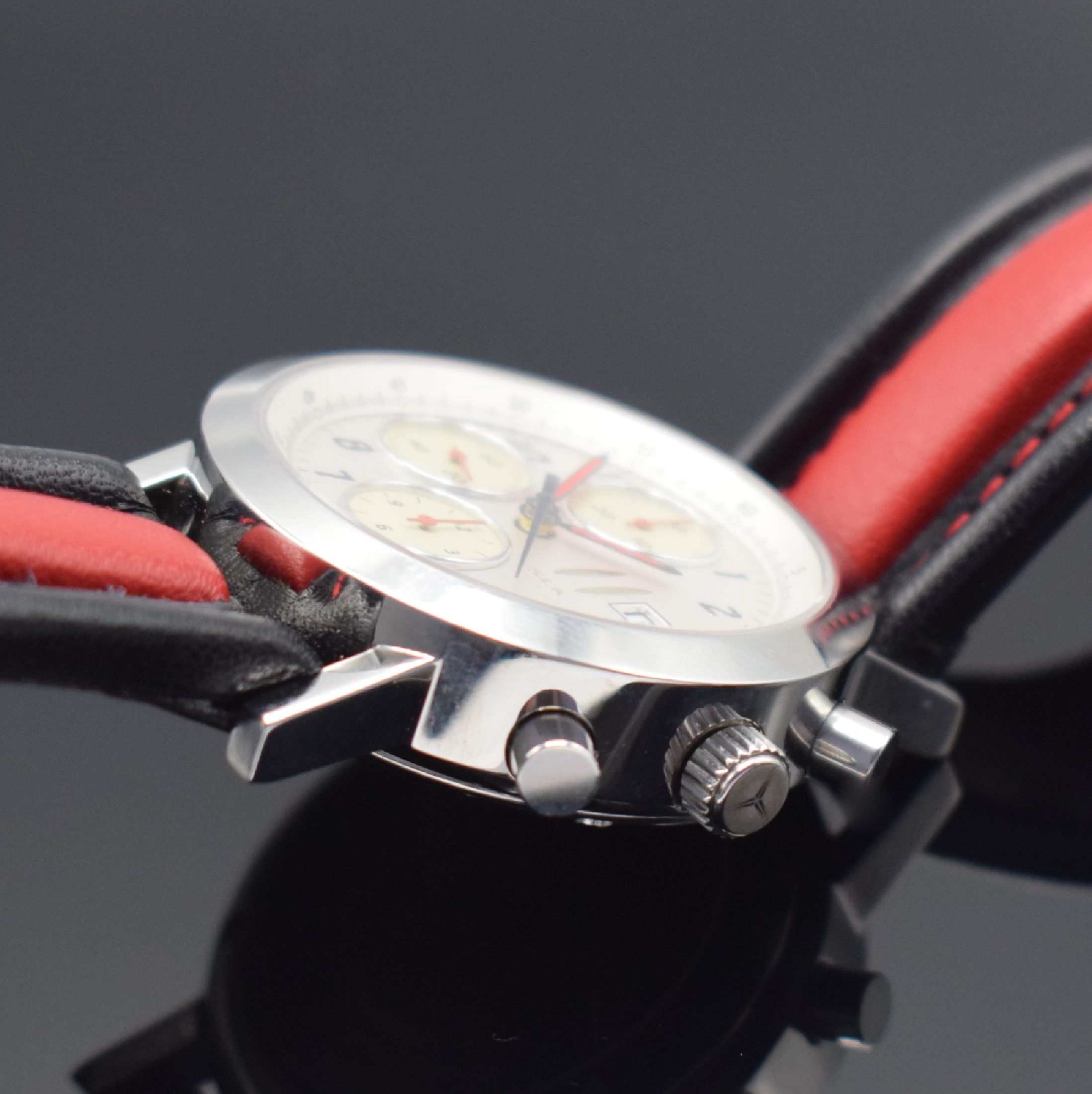Detail c: MERCEDES BENZ SLK auf 999 Stück limitierte Herrenarmbanduhr mit Chronograph, Schweiz/ Deutschland verk. lt. beil. Gar.-Karte 01/1997, Automatik, ...