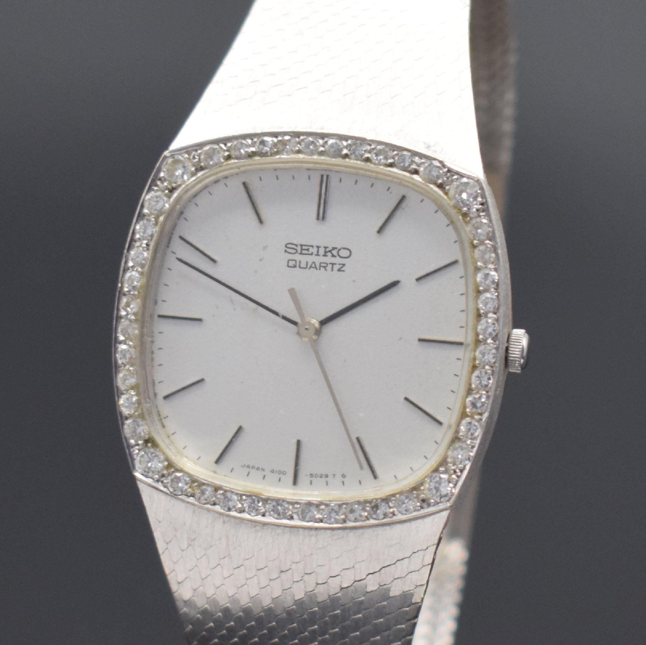 Detail a: SEIKO Armbanduhr in WG 585/000, Japan 1970er Jahre, quarz, Boden aufgedr., Lünette aufw. mit Diamanten bes., silb. Zifferbl. m. aufgel. Indizes ...
