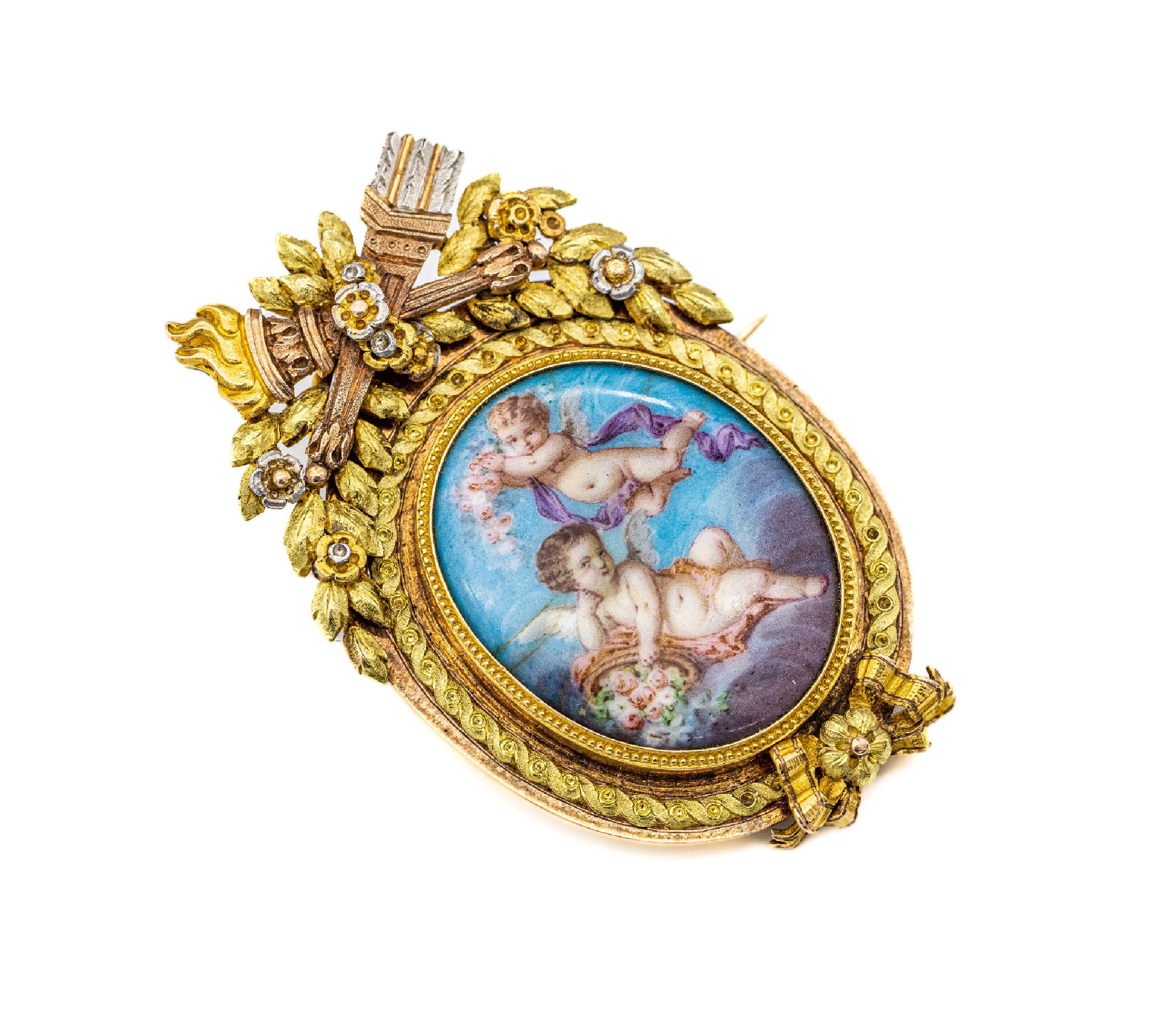 18 kt Gold Memory-Brosche/Anhänger, Frankreichum 1870/80, GG/RG/Grüngold, Adlerkopfpunze,Meistermarke in Raute HD, Porzellaneinlage mitbunter ...