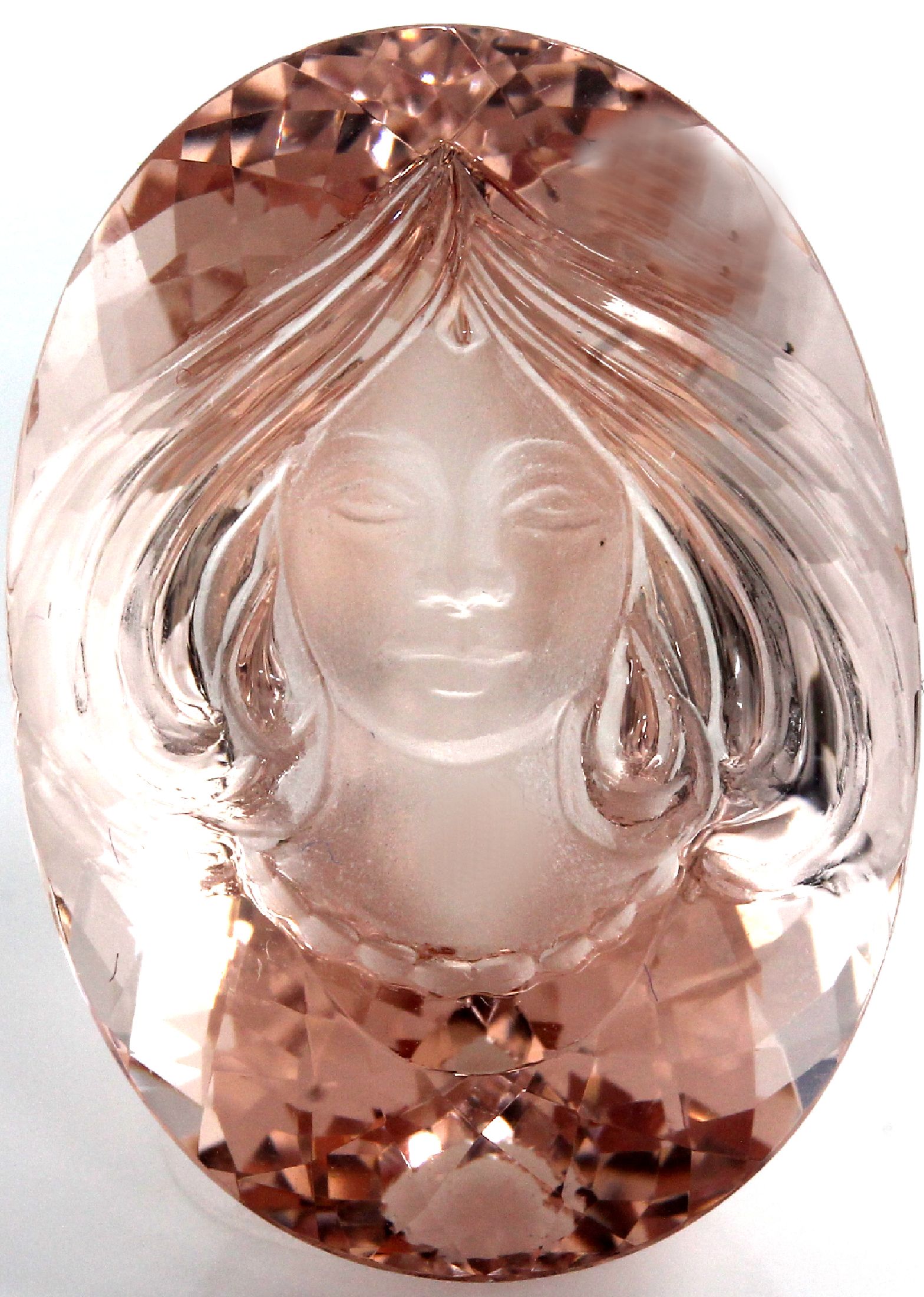 Detail b: Loser ovalfacett. Morganit, Peach, "Königinder aufgehenden Sonne", 44.19 ct, ausgefallen,schöne feine Gravur im Intaglioschnitt, rs. ...