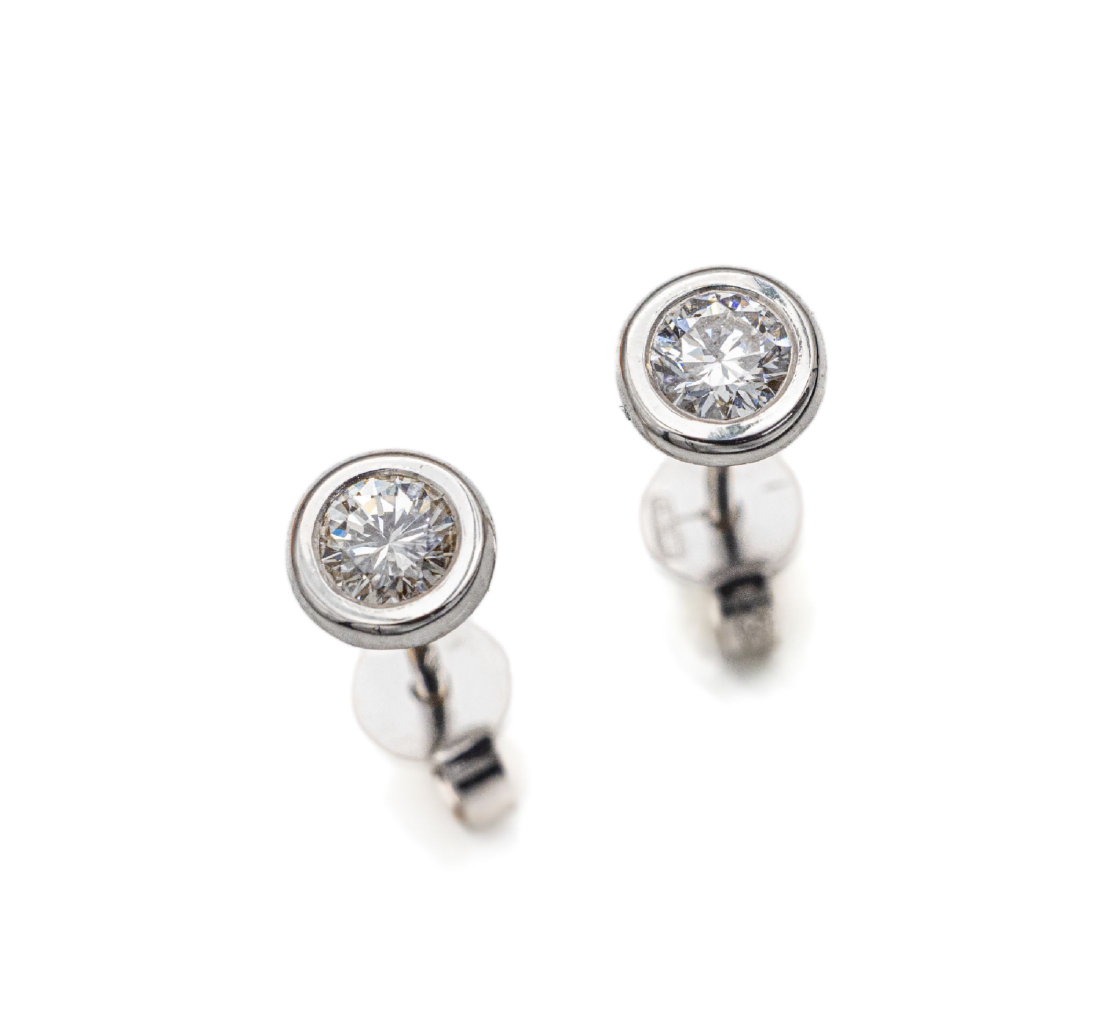 Paar 18 kt Gold Brillant-Ohrstecker, WG 750/000, 2 Brillanten zus. ca. 0.70 ct Weiß/ vvs-vs