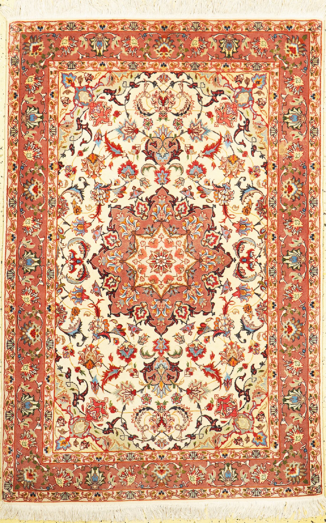 Täbriz fein(50 Raj), Persien, ca. 50 Jahre,Korkwolle auf Baumwolle, ca. 155 x 102 cm, EHZ: 1-2(verschmutzt)