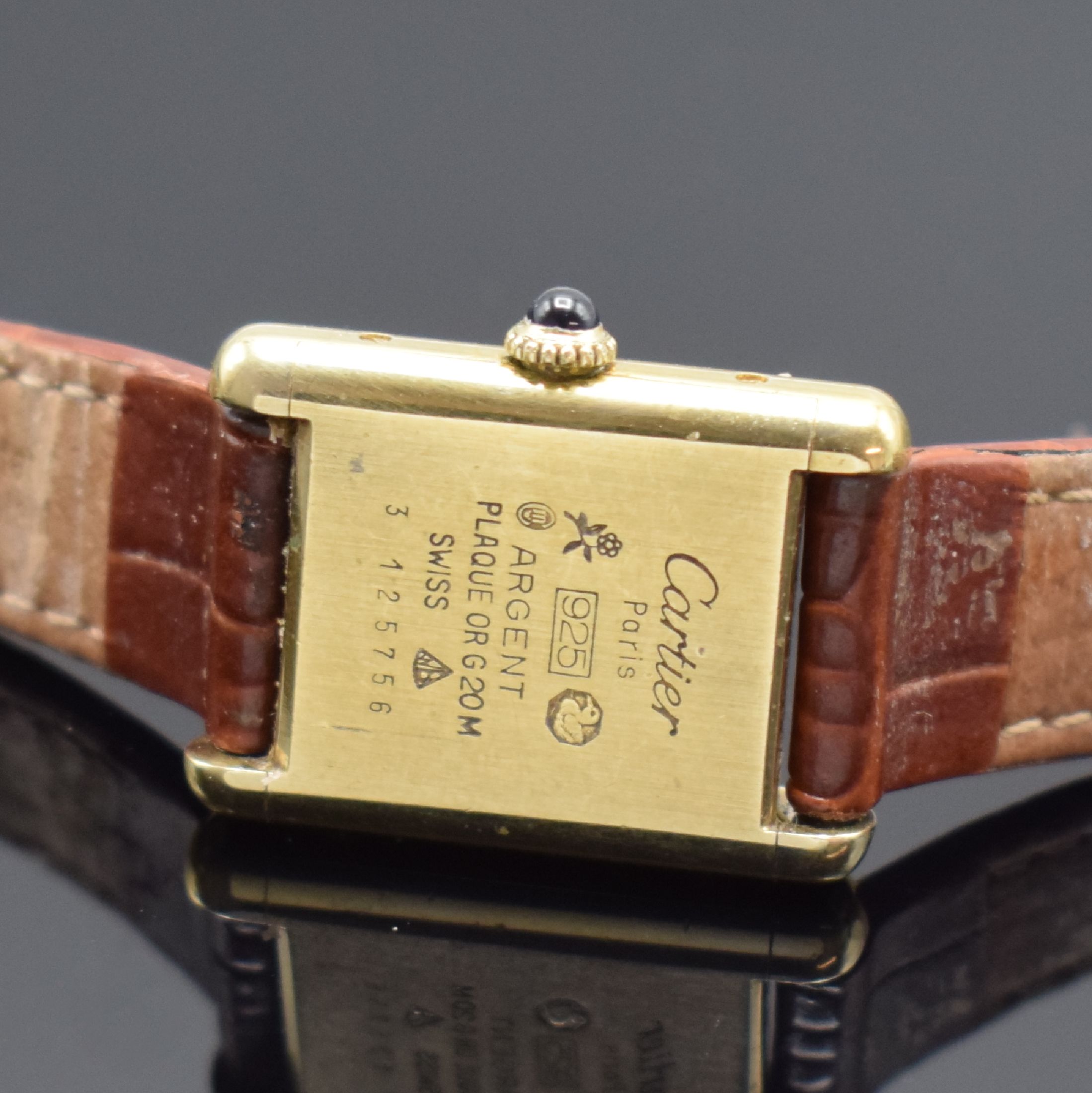 Detail c: CARTIER Tank Damenarmbanduhr, Schweiz um 1980, quarz, verg. Silbergehäuse seitlich 4-fach verschr., Schmuckkrone, champagnerfarb. Zifferbl. m. röm. ...
