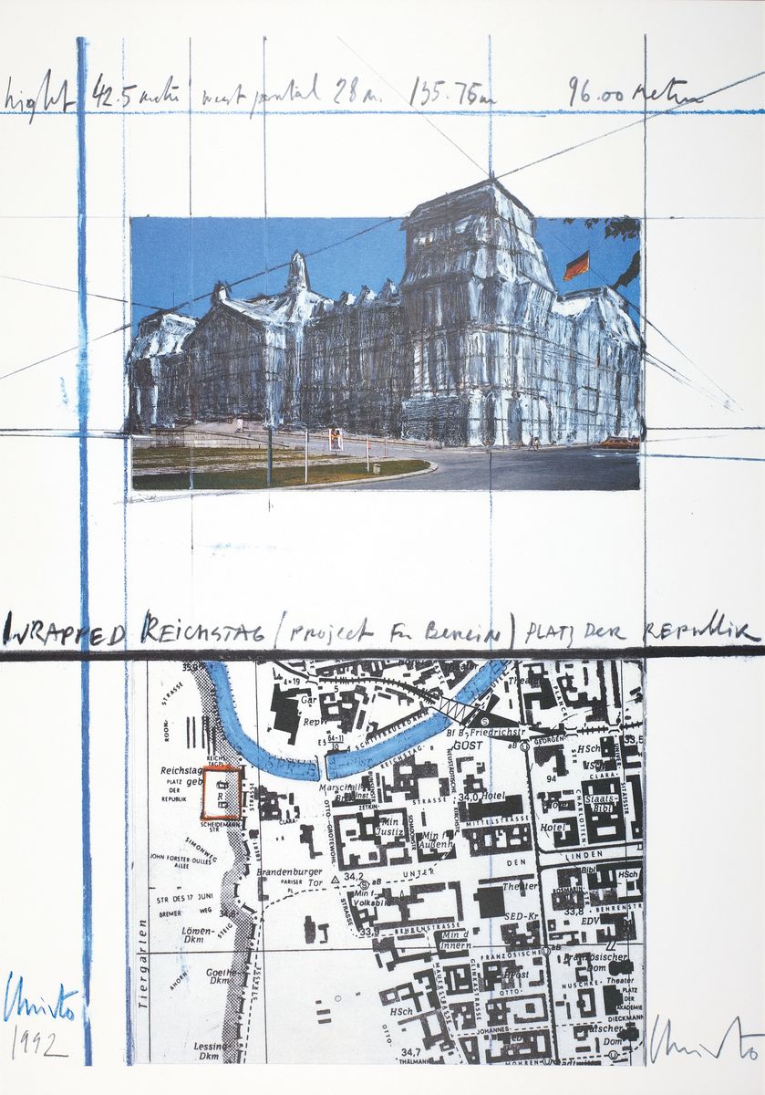 Christo, 1930-2020, Offsetdruck auf dünnem Hochglanz-Karton, "Verhüllter Reichstag", unten links von Christo mit blauem Wachsstift ...