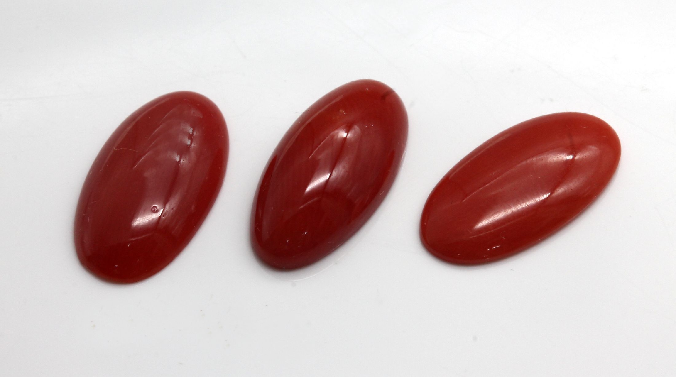 Lot 3 lose Korallencabochons, Sardegna, ca.12.7 ct, Versand nur innerhalb der EU