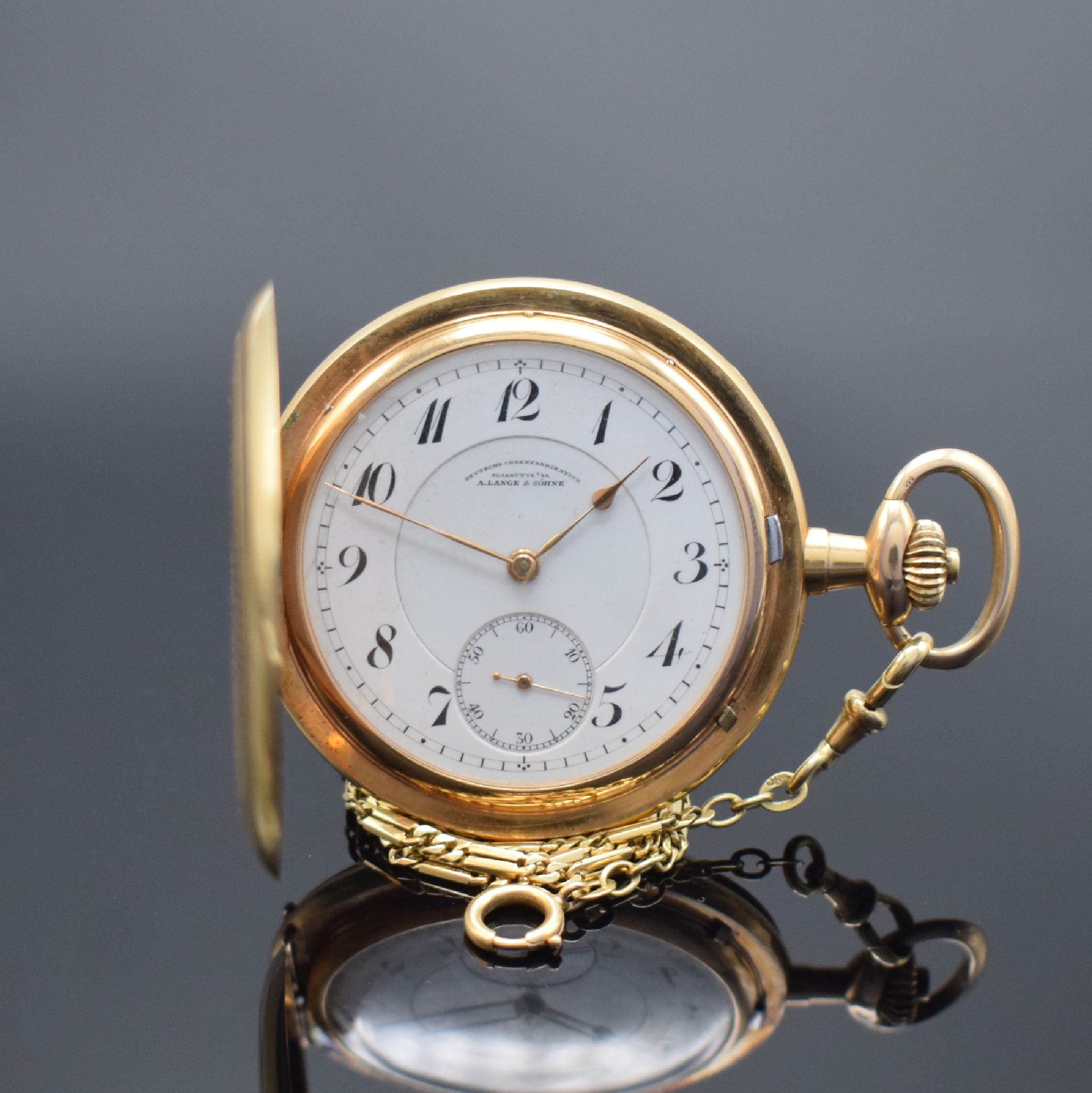 A. LANGE & SÖHNE / DUF Herrensavonette in RoseG 585/000 mit Kette in GG 585/000, Deutschland um 1925, 3-Deckel Goldgeh., Sprung (m. Monogramm)- und ...