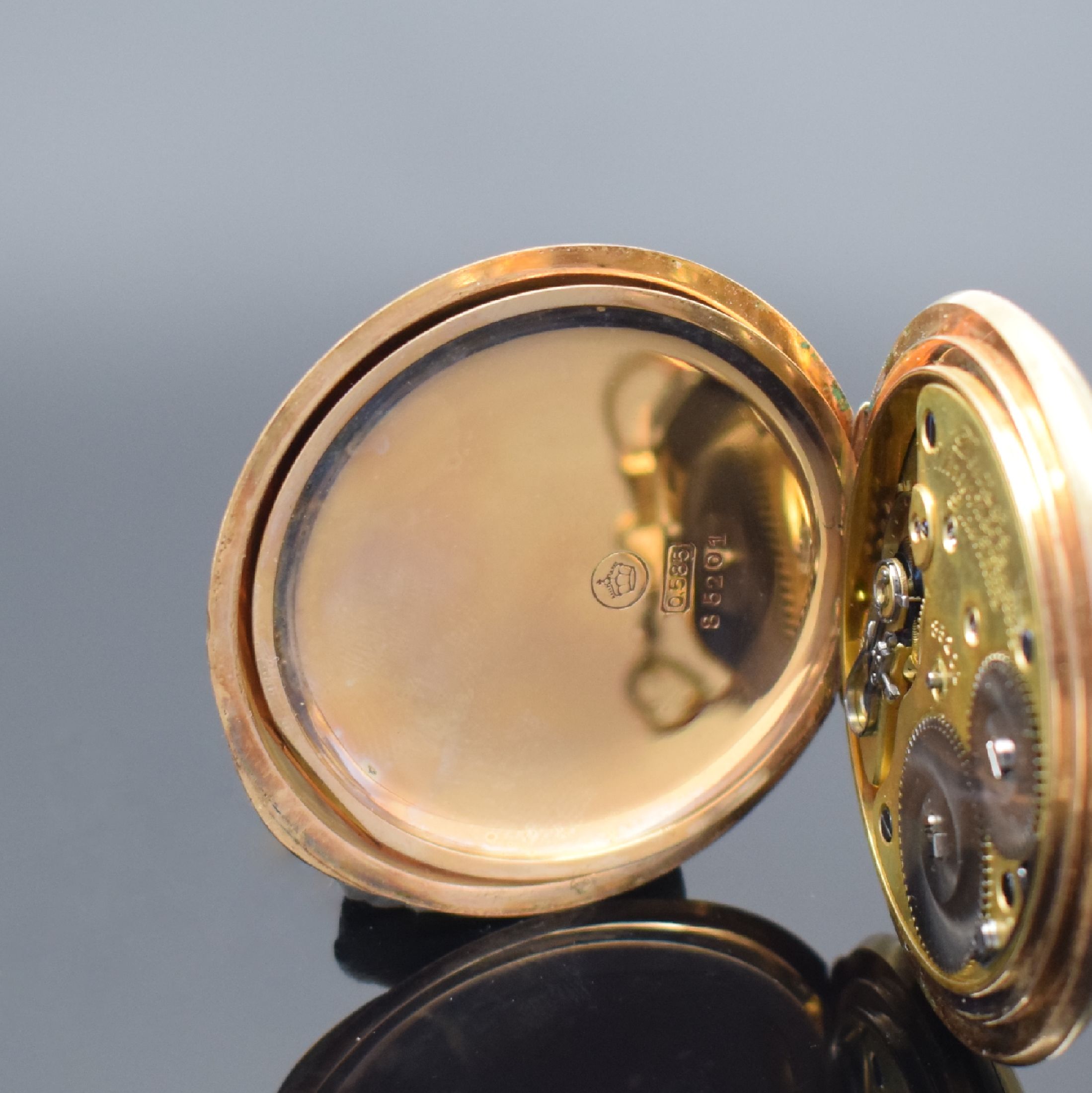 Detail f: A. LANGE & SÖHNE / DUF Herrensavonette in RoseG 585/000 mit Kette in GG 585/000, Deutschland um 1925, 3-Deckel Goldgeh., Sprung (m. Monogramm)- und ...