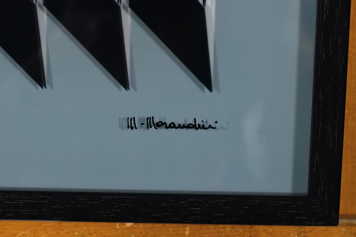 Detail a: Marcello Morandini, geb. 1940, 3D-Konstruktion aus 2 geschichteten Plexiglas- platten, eingefasst in hochwertigem Holzrahmen, handsign., num. 16/25, ...