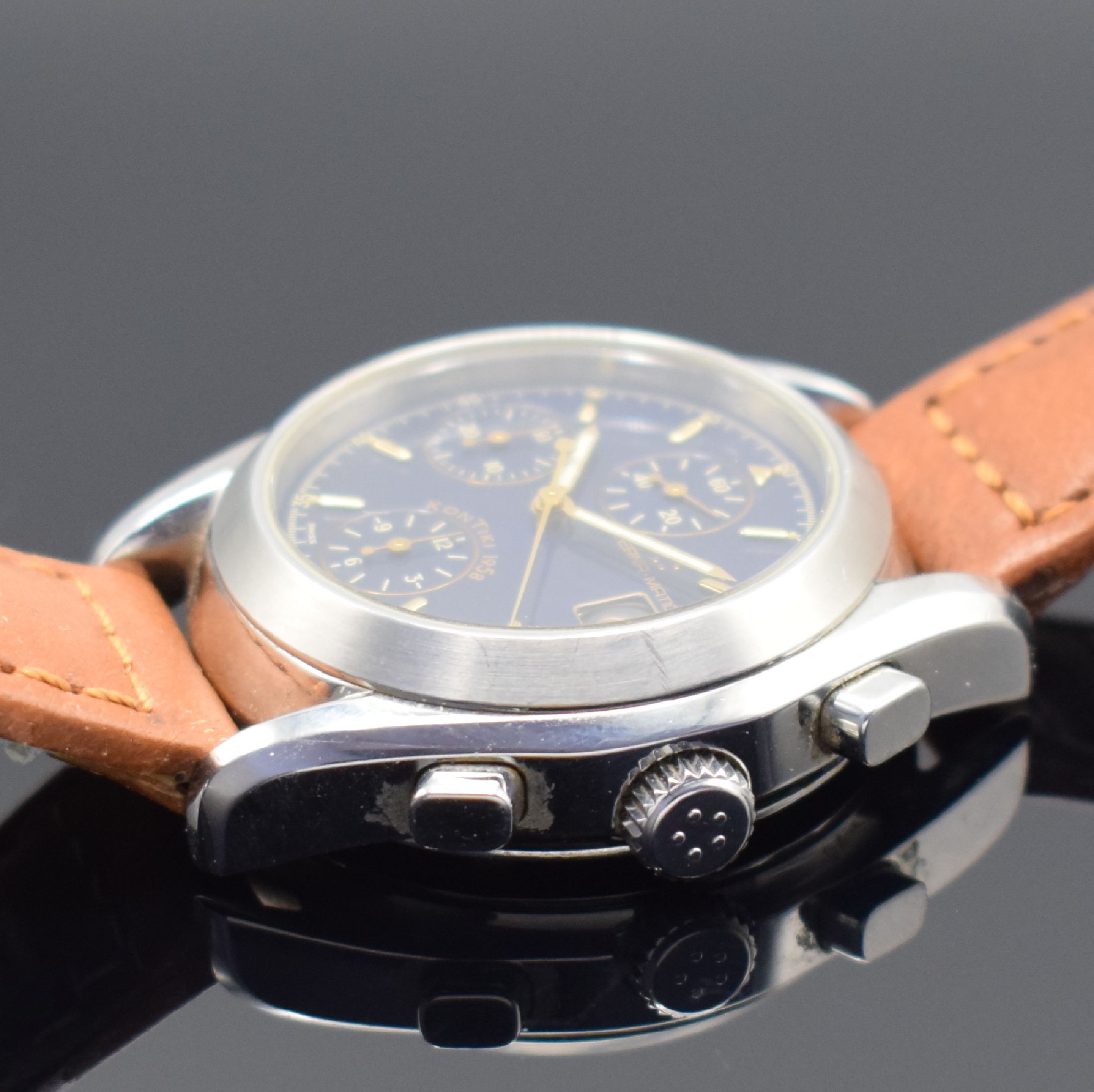 Detail b: ETERNA Kontiki Herrenchronograph in Stahl Referenz 685 1575.41, Schweiz lt. orig. Pap. verk. 2009, Automatik, Stahlgeh., neutr. Lederband, Boden und ...