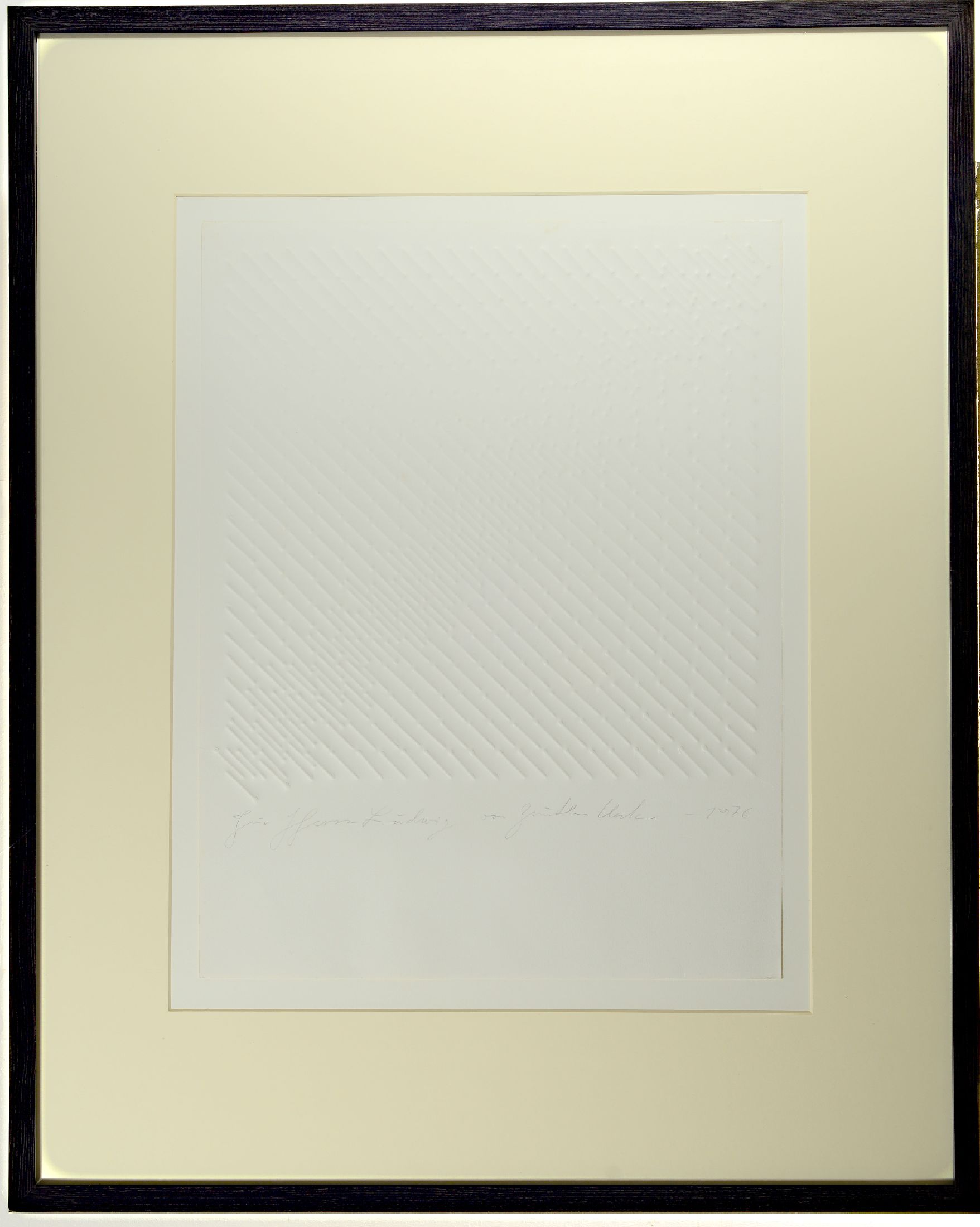 Günther Uecker geb. 1930, Großer Prägedruck auf dickem Velin, "Diagonale Reihung", re. unten handsign., dat. 1976, äußerst seltenes ...