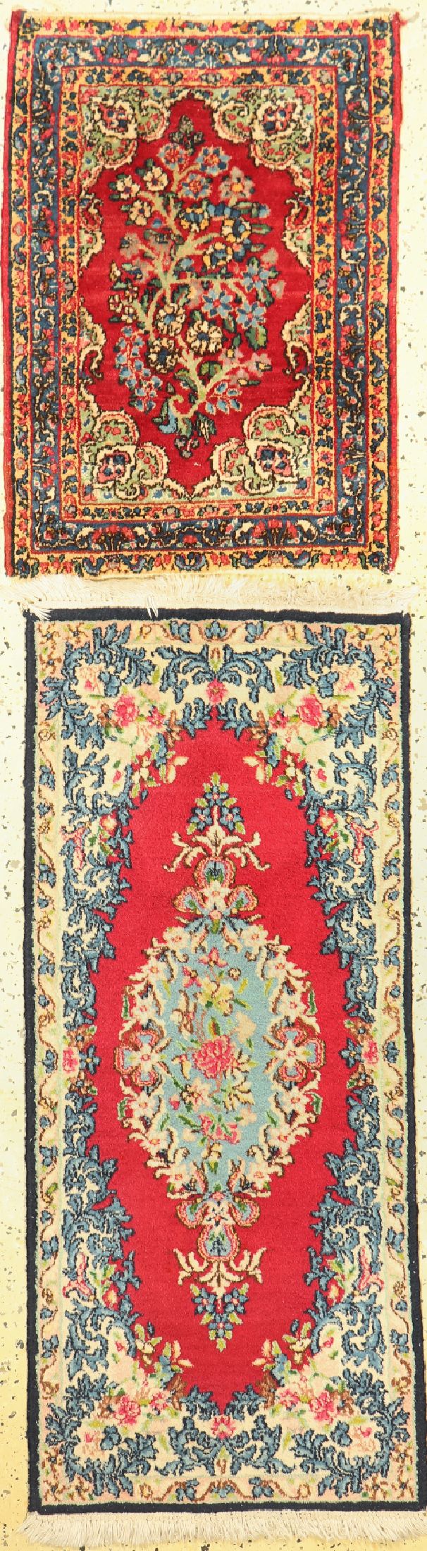 2 Kerman, Persien, um 1920/1930, Wolle auf Baumwolle, ca. 115 x 48 cm, EHZ: 2