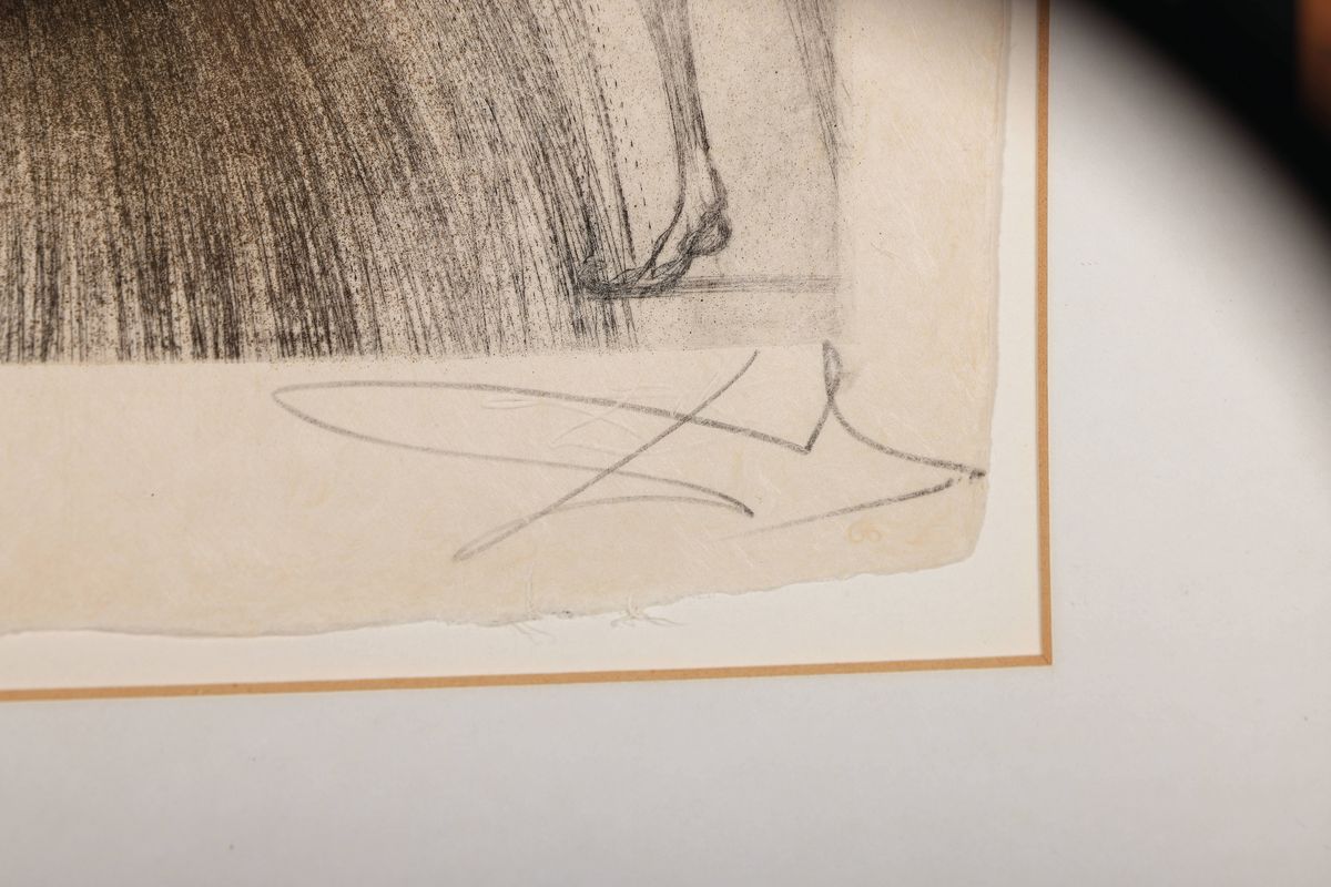Detail a: Salvador Dali, 1904-1989, Aquarell über Radierung auf edlem, unbeschnittenem Japan nacre Papier, golderhöht, handsign., mit Trockenstempel ...