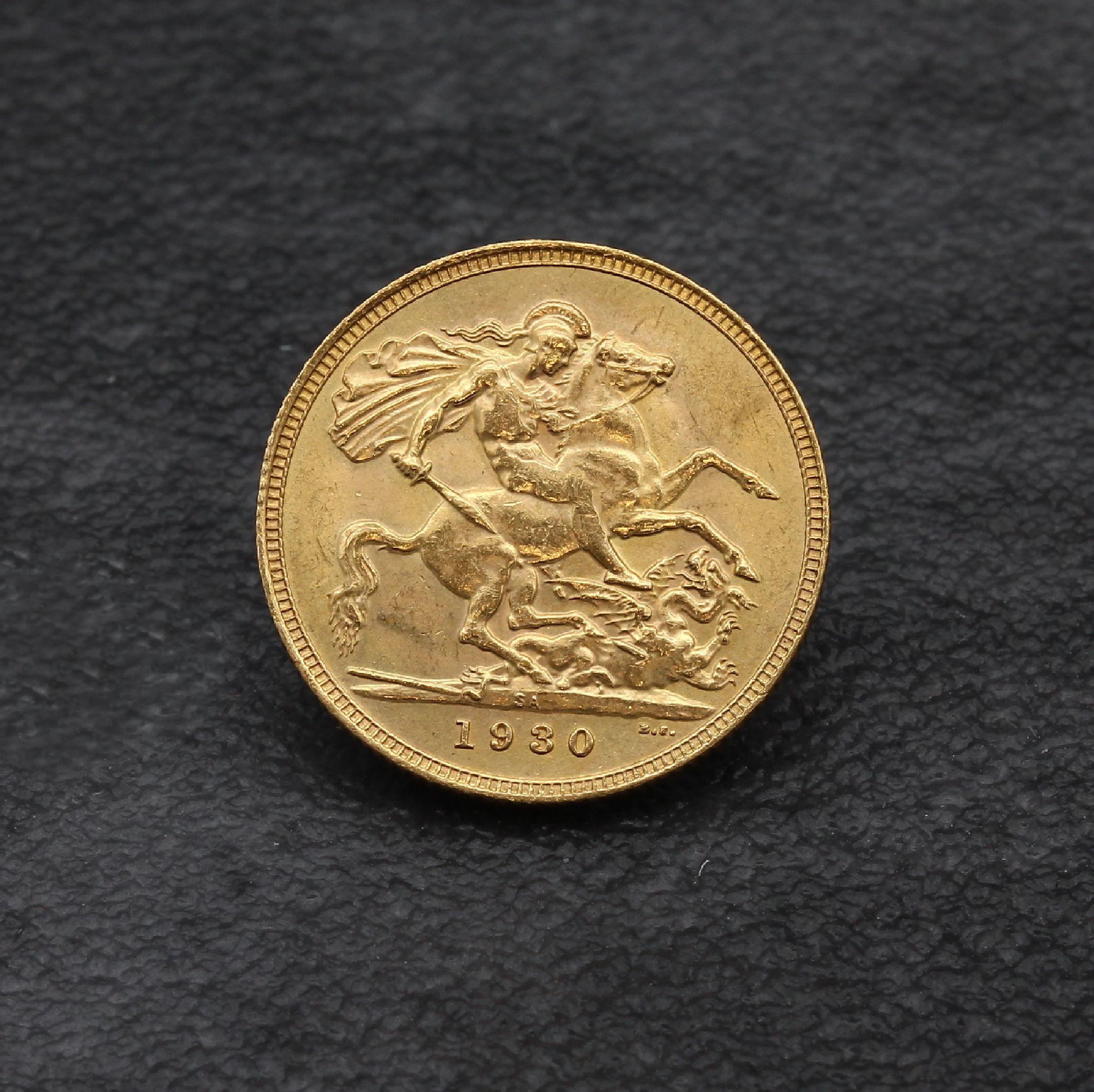 Detail a: Goldmünze Sovereign, England 1930, König Georg V., RV: Heiliger Georg hoch zu Ross im Kampf mit dem Drachen