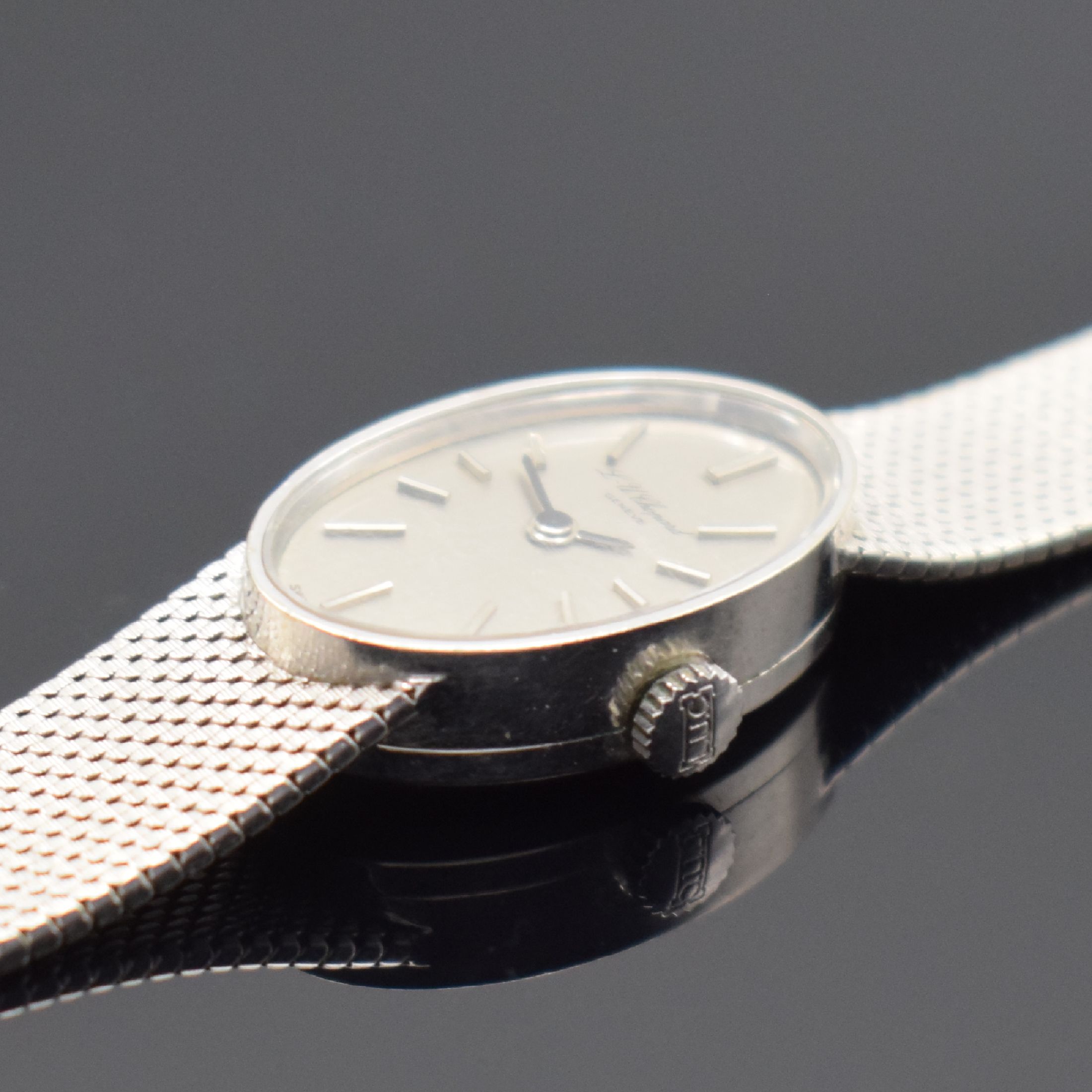 Detail c: L. U. CHOPARD Damenarmbanduhr in WG 750/000 Referenz 5026, Schweiz um 1980, Handaufzug, 2-teil. Gehäuse, Boden aufgedr., Milanaiseband, silb. ...
