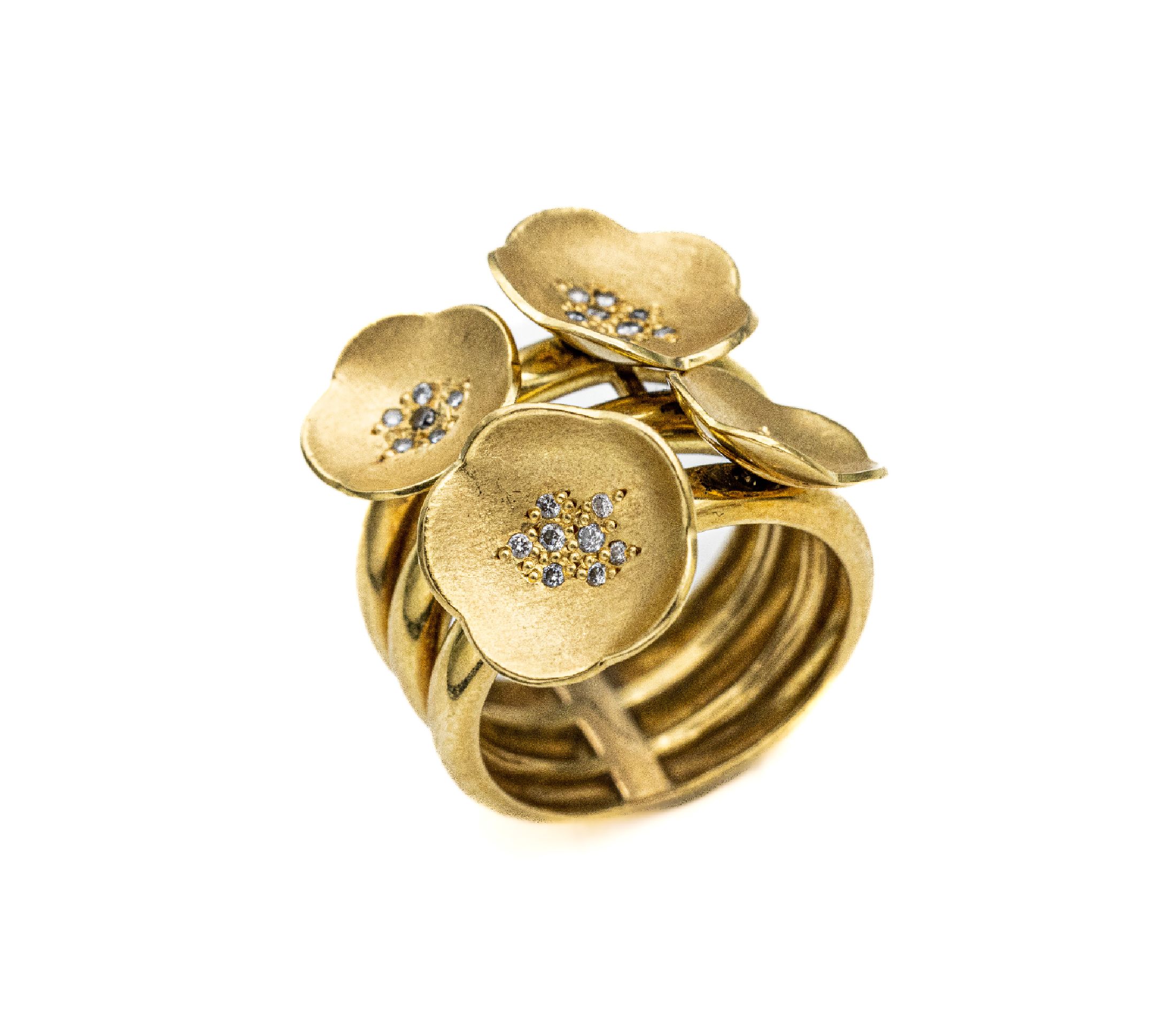 18 kt Gold Brillant-Ring, GG 750/000, Ringkopf mit 4 bewegl. Blüten, 28 Brillanten zus. ca. 0.20 ct Weiß/si, RW 59, ca. 13.6 g
