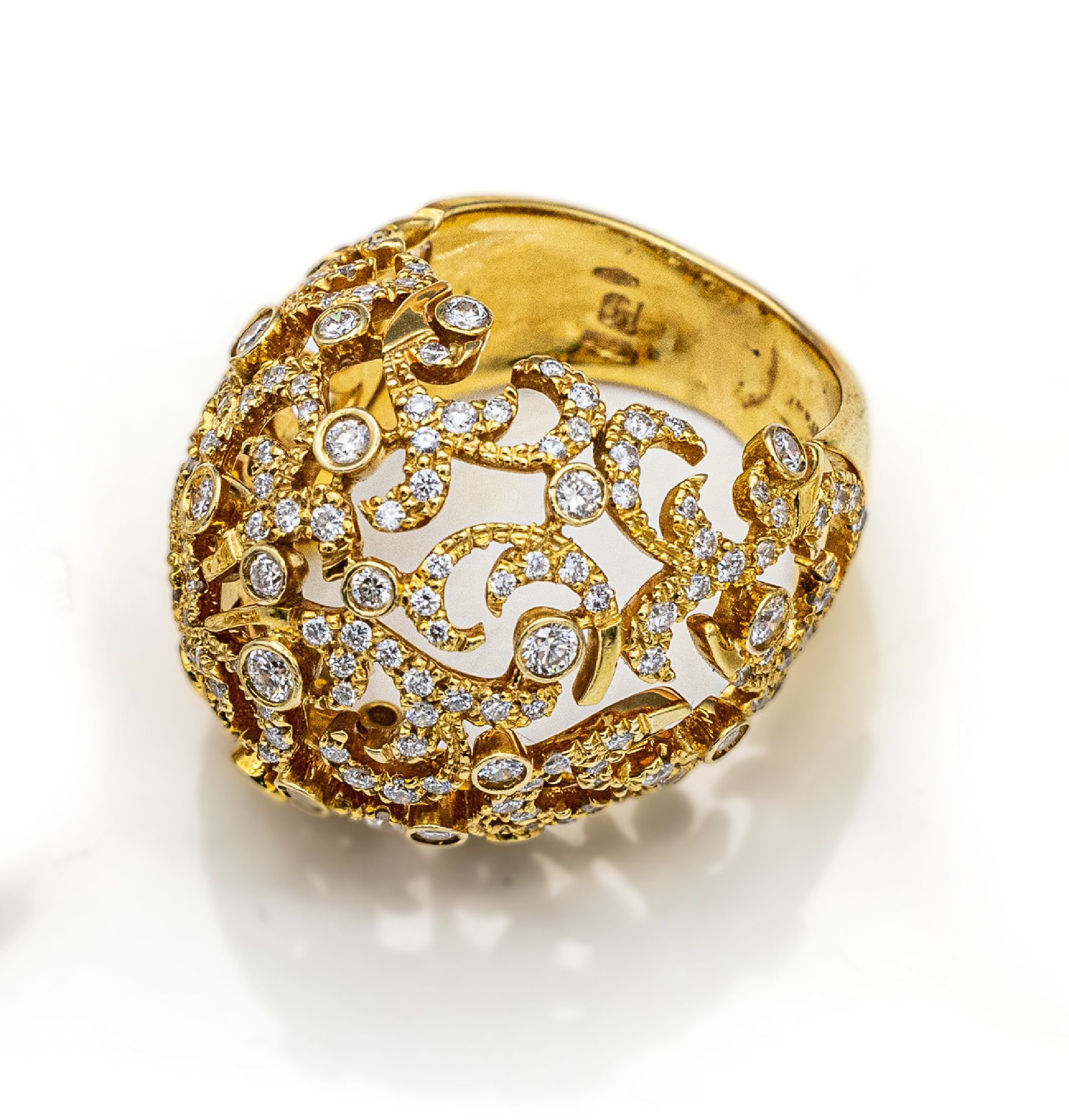 Detail b: STEFAN HAFNER 18 kt Gold Brillant-Schmuckset, GG 750/000, best. aus: Anhänger Durchm. ca.5 cm, Ring RW 55, hoher Aufbau und Paar Ohrstecker mit ...