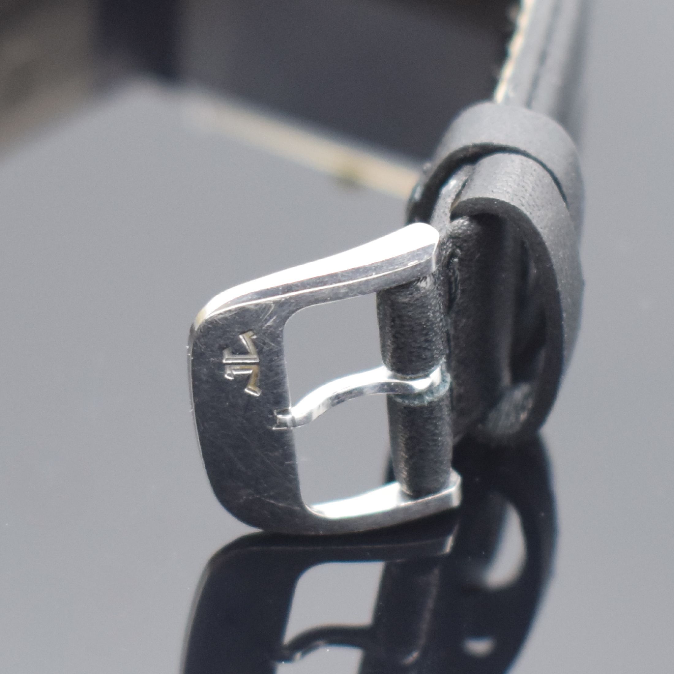 Detail f: Jaeger-LeCoultre Armbanduhr Reverso Classique Referenz 250.5.86, Handaufzug, Schweiz um 2000, um 180 Grad drehbares Wendegeh. in Edelstahl/Gold inkl. ...